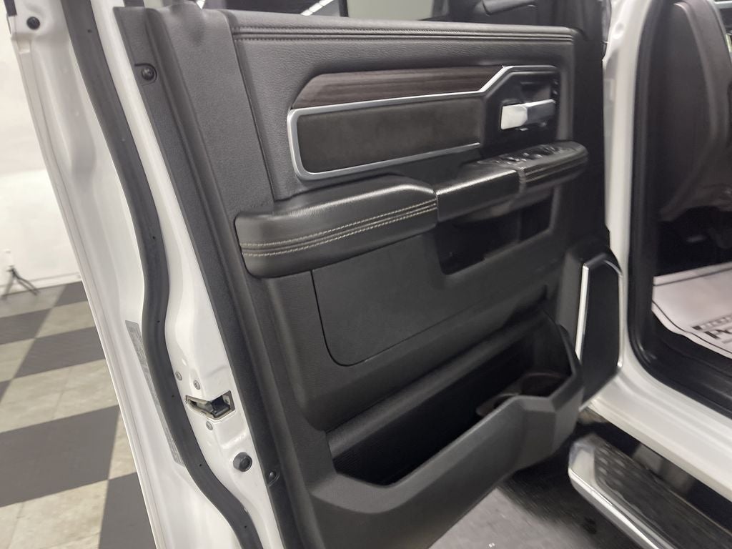 2025 RAM 2500 Laramie Crew Cab 4x4 6'4' Box