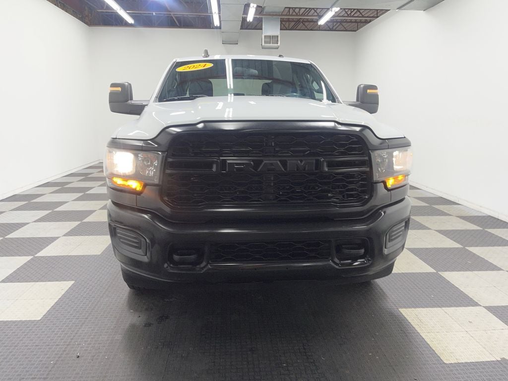 2024 RAM 2500 Tradesman Crew Cab 4x4 8' Box