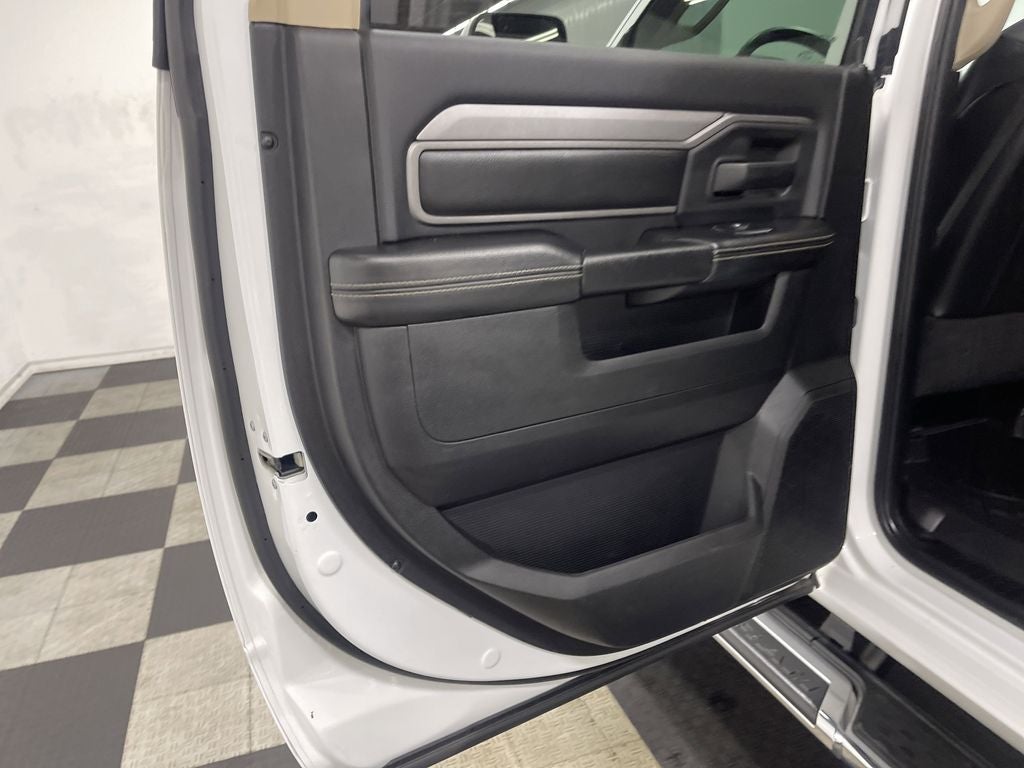 2020 RAM 2500 Tradesman Crew Cab 4x4 8' Box