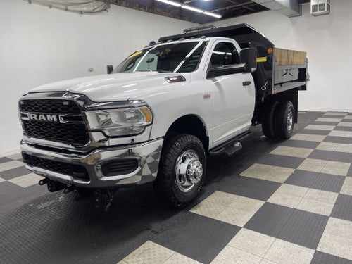 2022 RAM 3500 Chassis Tradesman/SLT