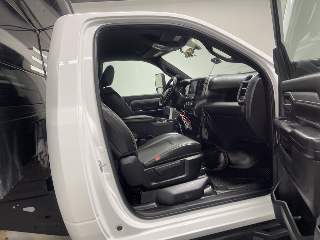 2022 RAM 3500 Chassis Tradesman/SLT