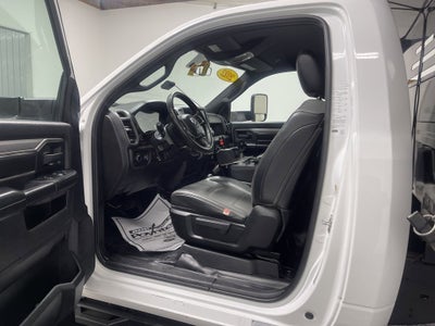 2022 RAM 3500 Chassis Tradesman/SLT