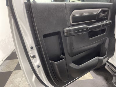 2022 RAM 3500 Chassis Tradesman/SLT