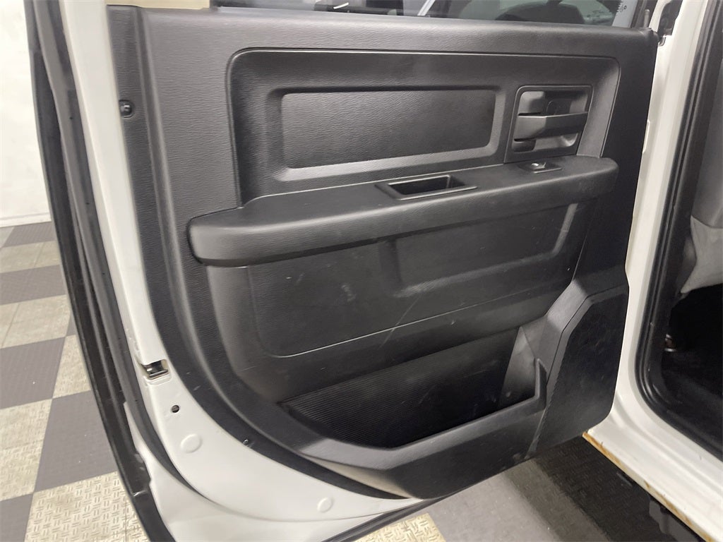 2017 RAM 3500 Chassis Tradesman/SLT/Laramie