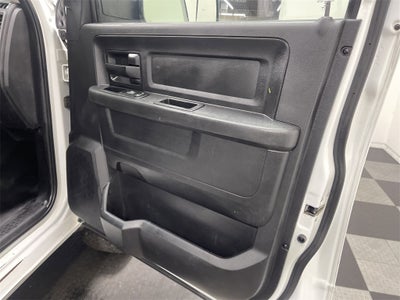 2017 RAM 3500 Chassis Tradesman/SLT/Laramie