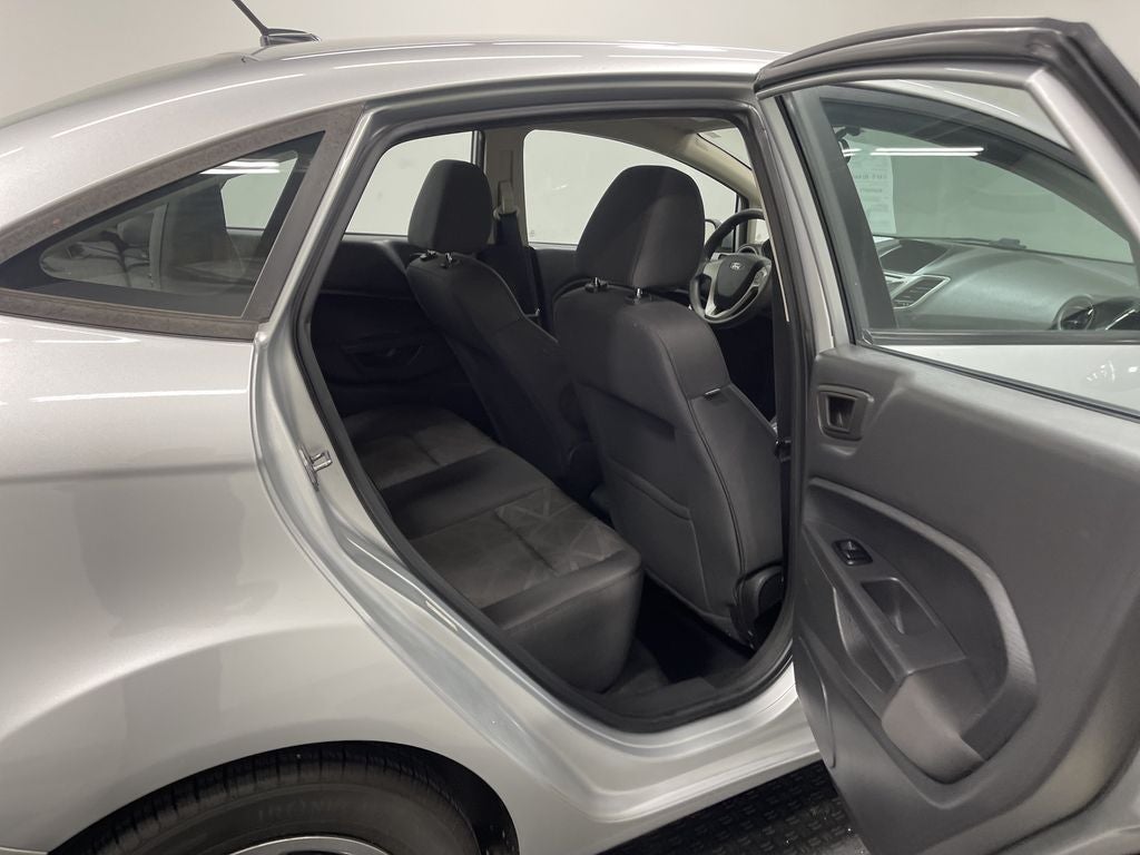 2013 Ford Fiesta SE