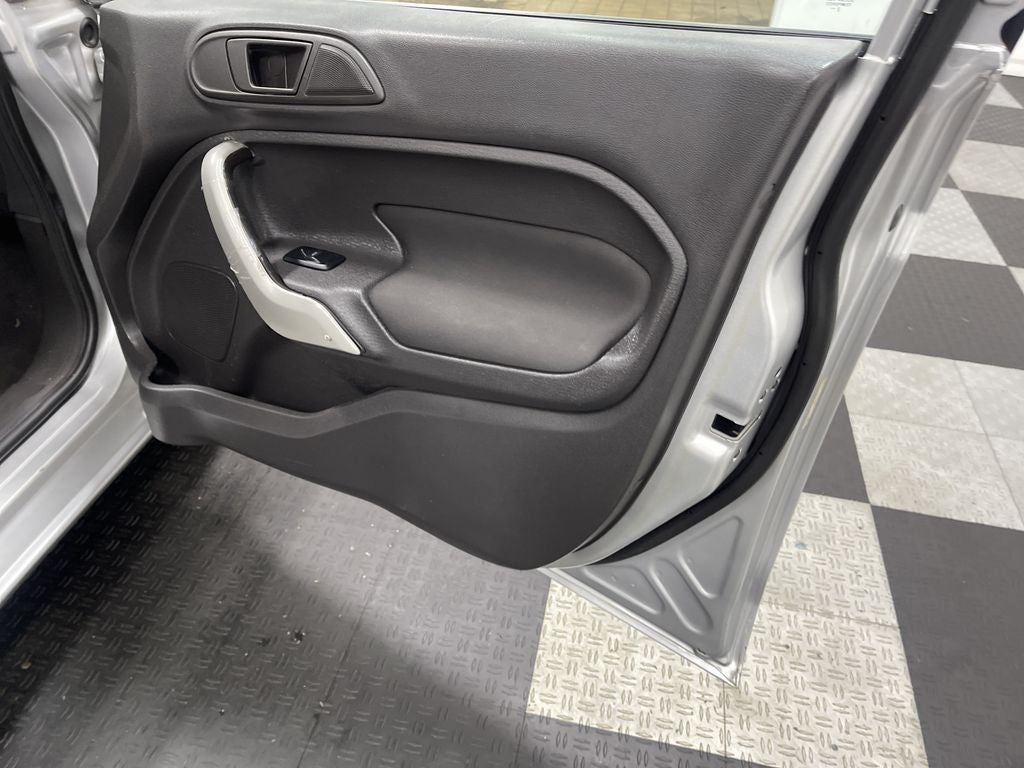 2013 Ford Fiesta SE