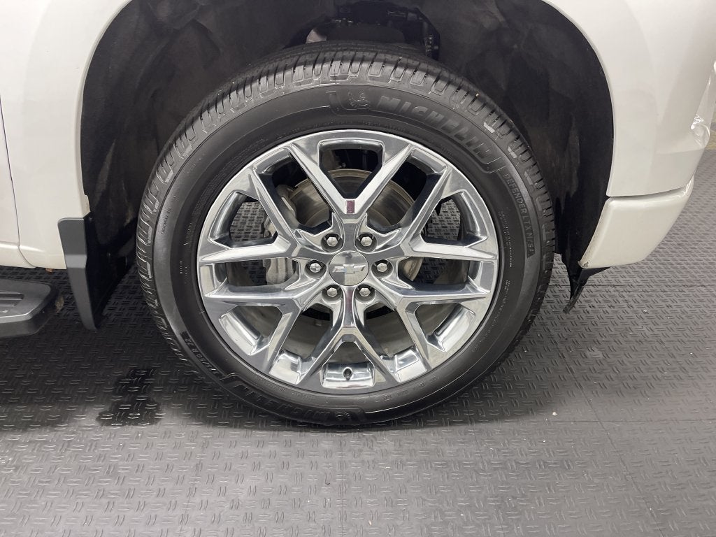 2023 Chevrolet Silverado 1500 4WD Crew Cab Short Bed High Country