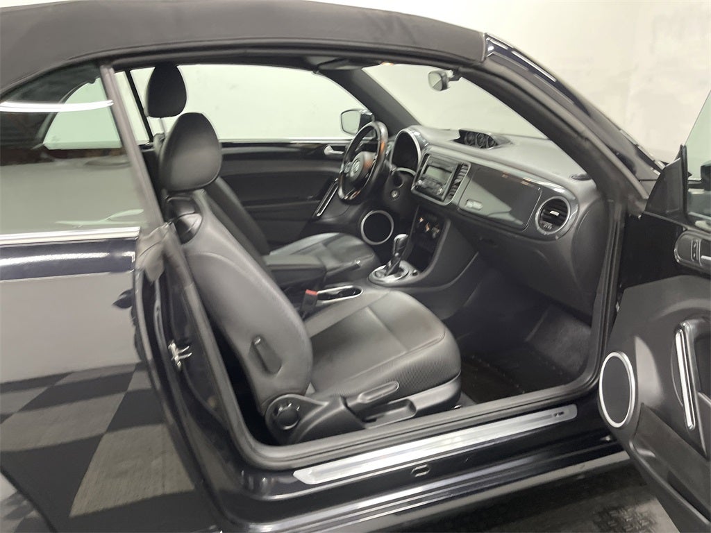 2014 Volkswagen Beetle Convertible 2.0T R-Line
