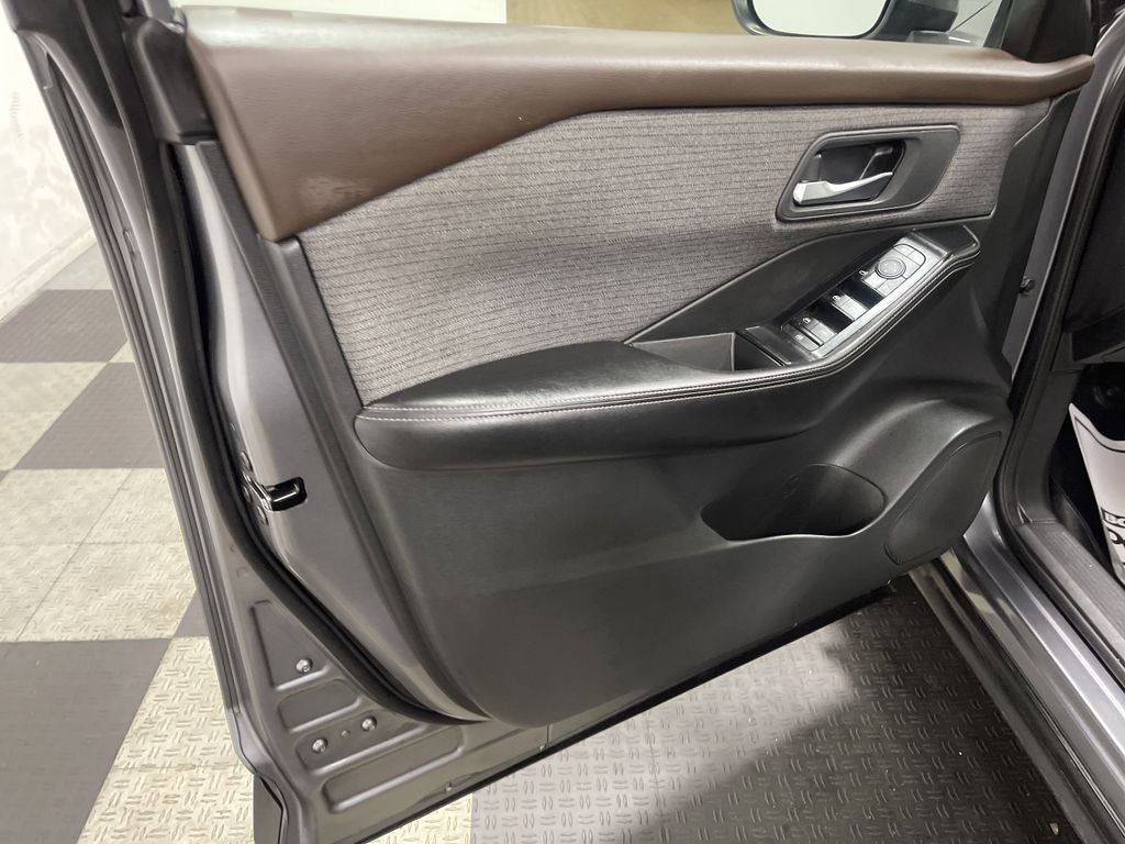 2022 Nissan Rogue SV Intelligent AWD