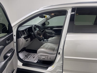 2016 Toyota Highlander XLE V6