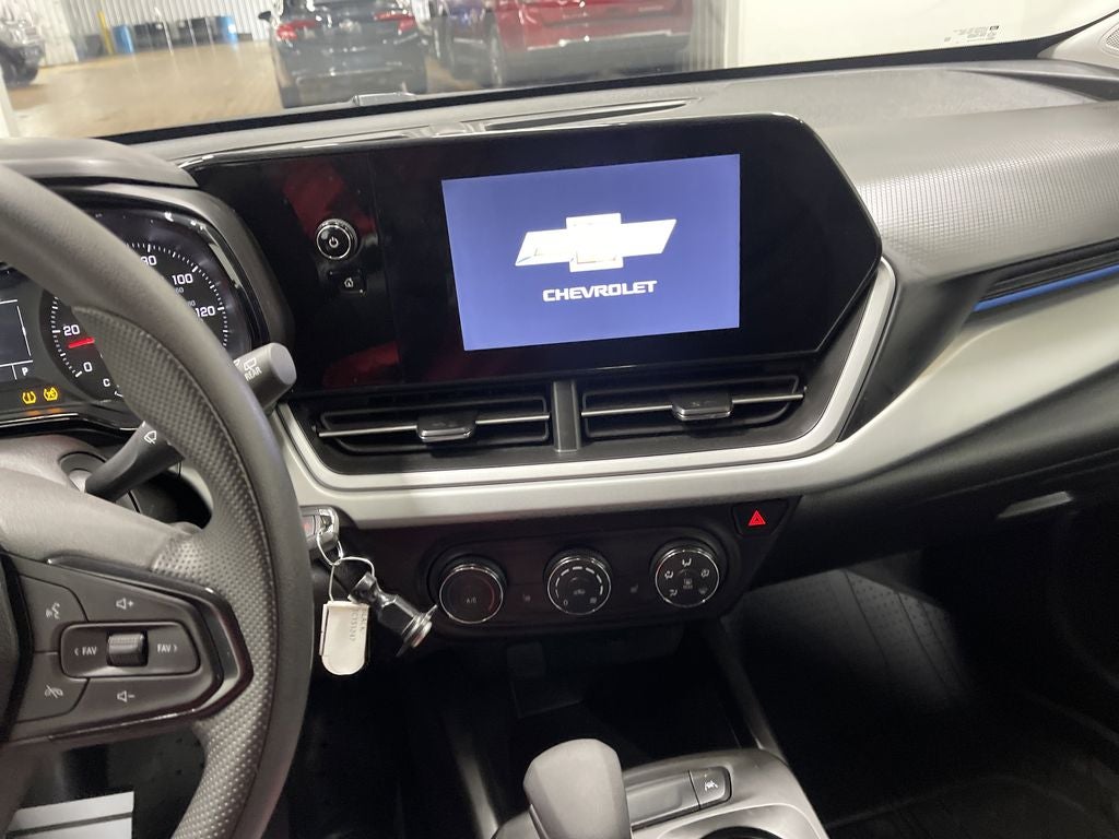 2025 Chevrolet Trax FWD LS