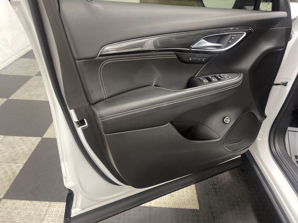 2023 Buick Envision Essence AWD