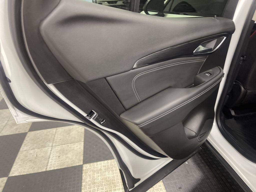 2023 Buick Envision Essence AWD