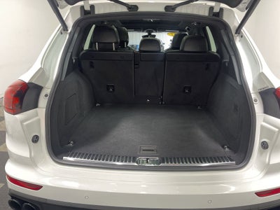 2017 Porsche Cayenne Platinum Edition