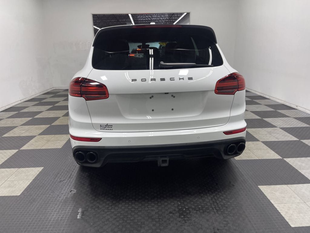 2017 Porsche Cayenne Platinum Edition