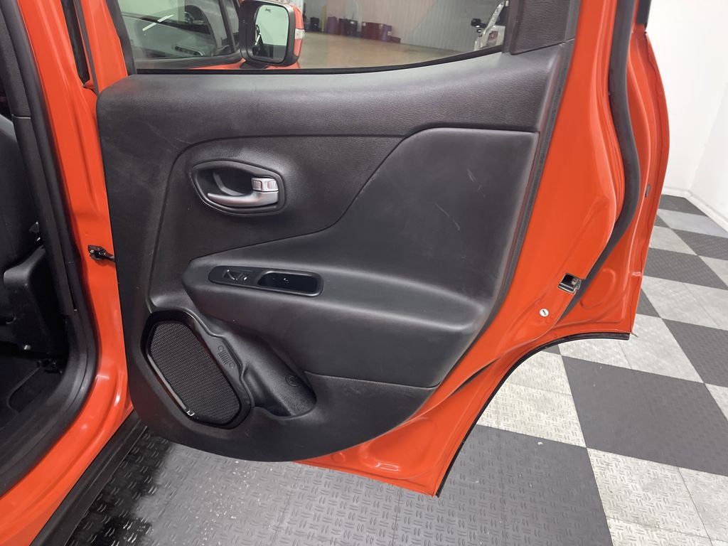 2017 Jeep Renegade Altitude FWD