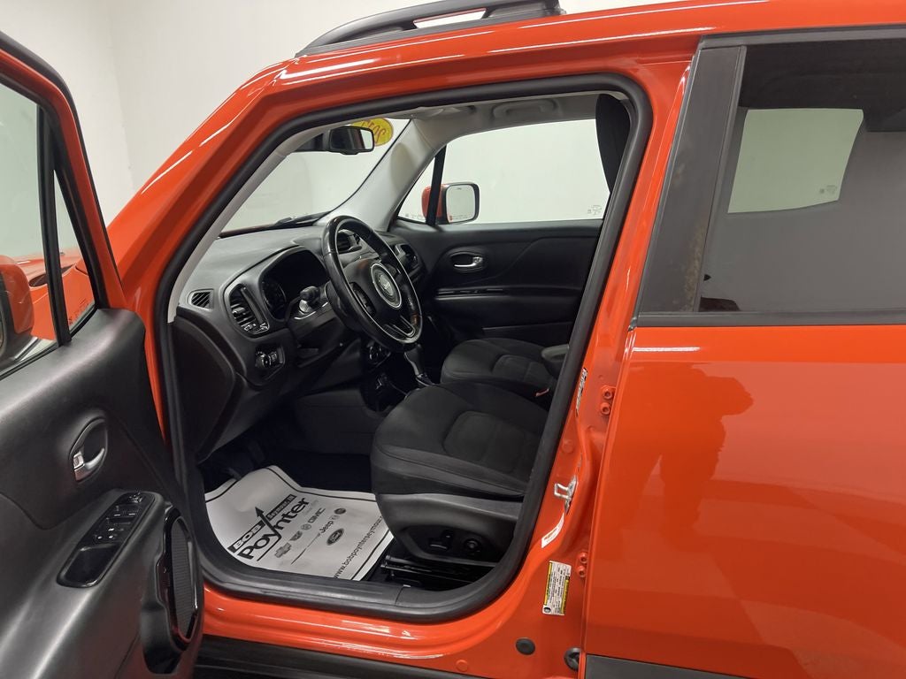 2017 Jeep Renegade Altitude FWD