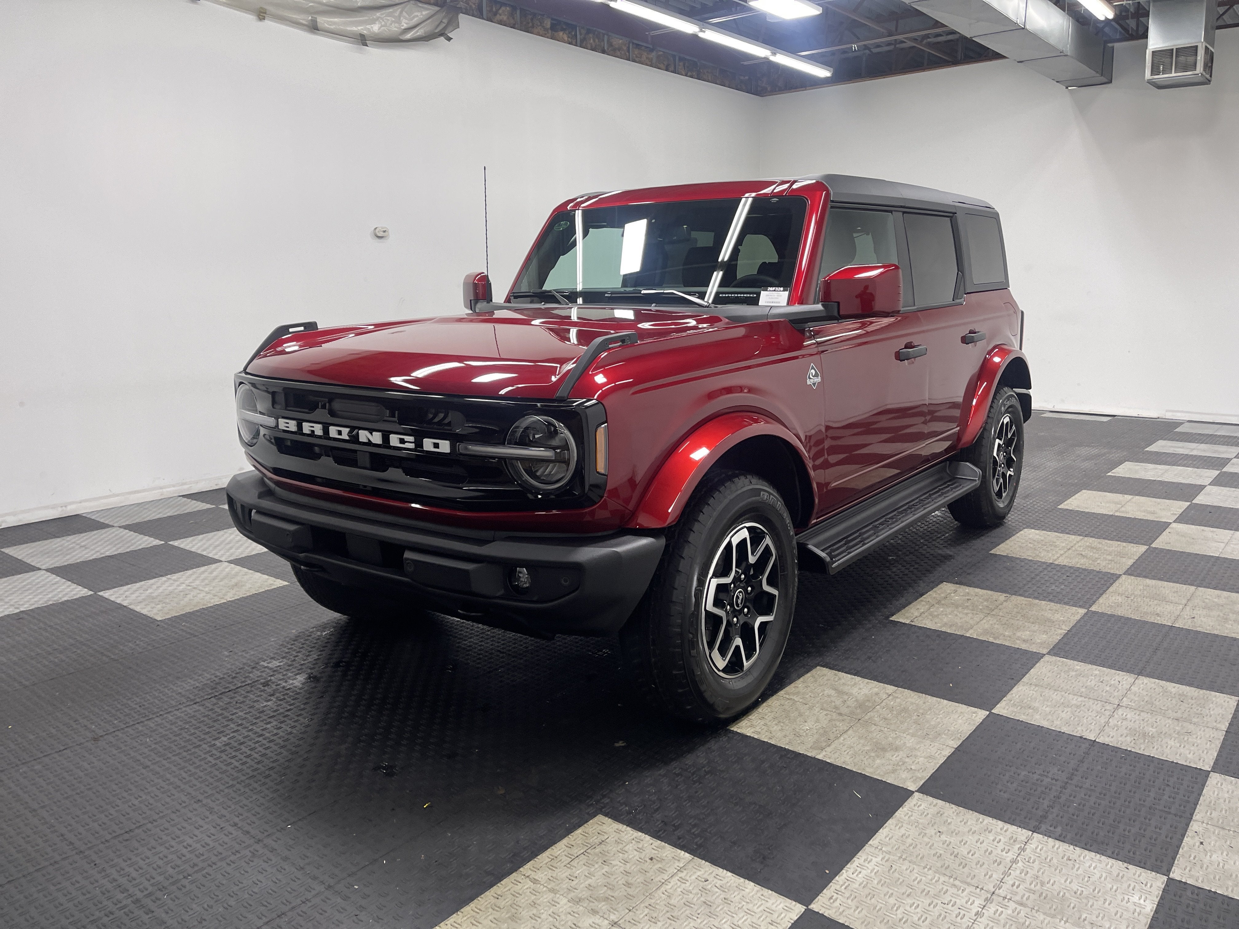 2026 Ford Bronco Outer Banks