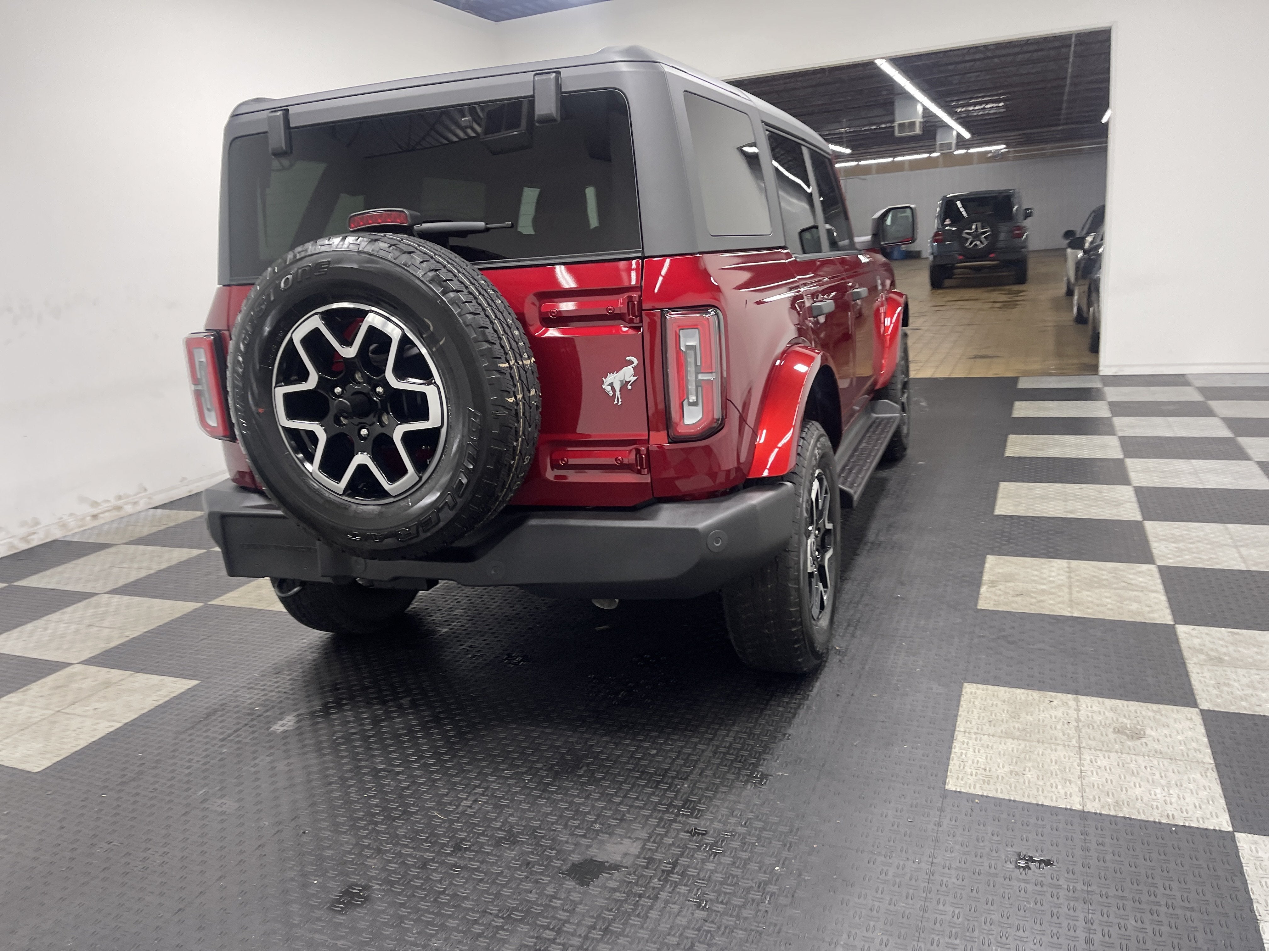 2026 Ford Bronco Outer Banks