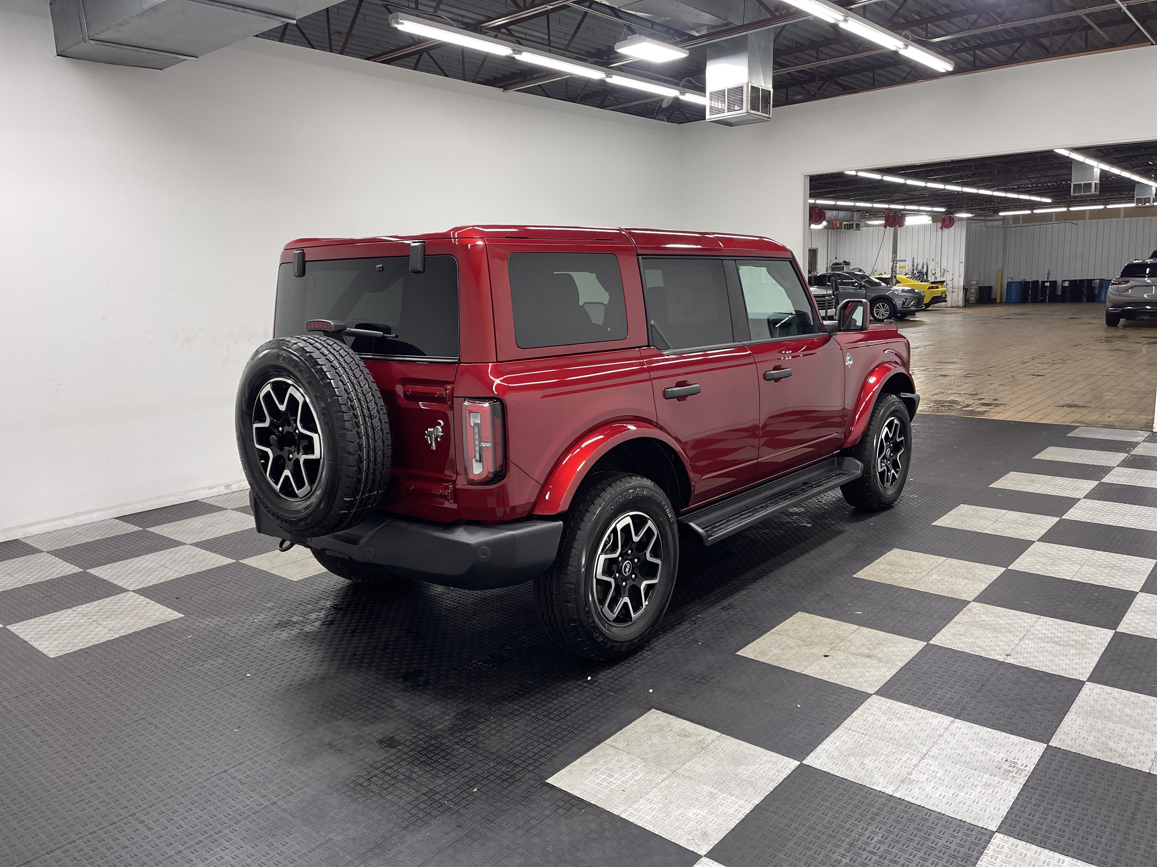 2026 Ford Bronco Outer Banks