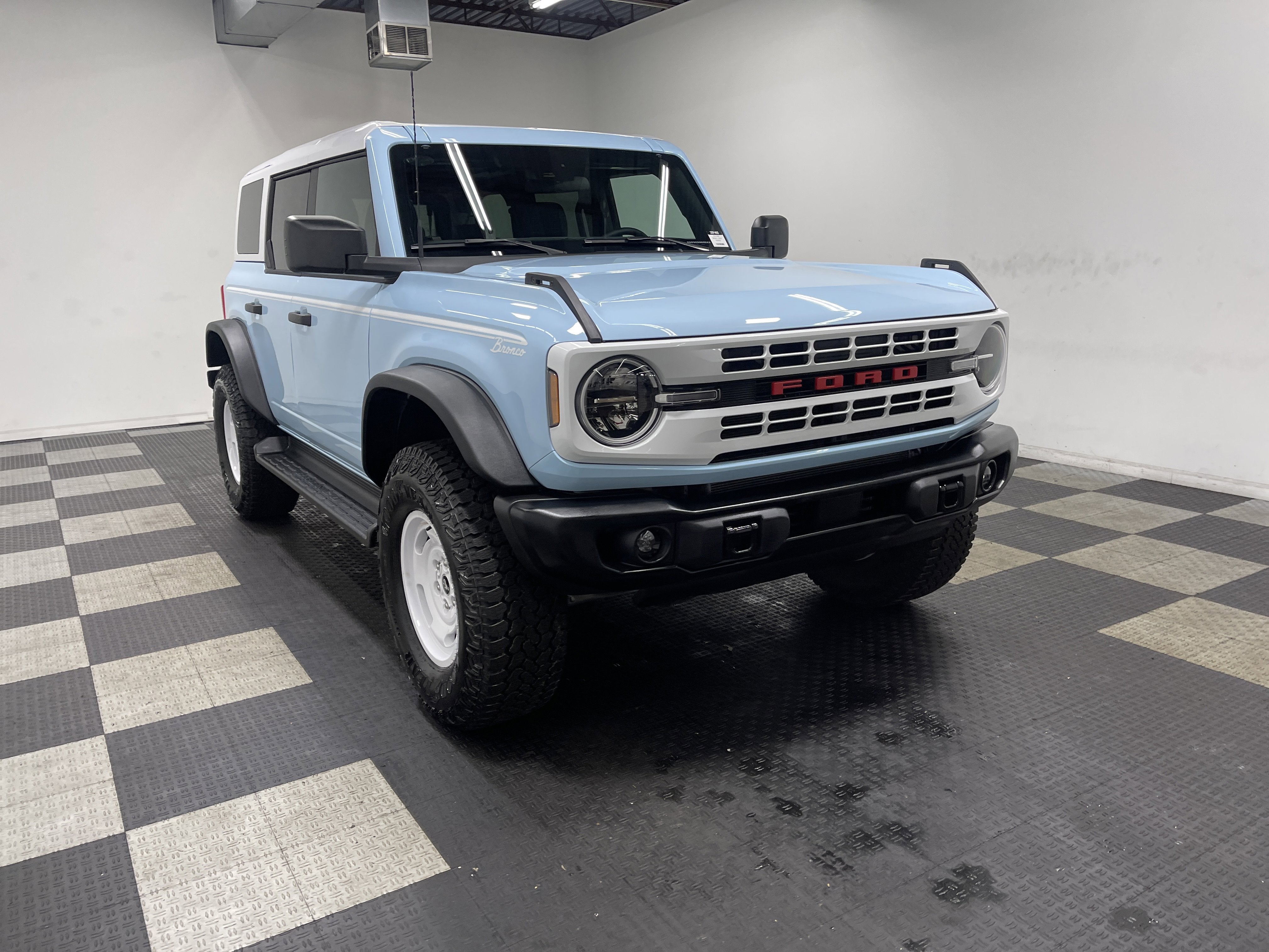 2025 Ford Bronco Heritage Edition