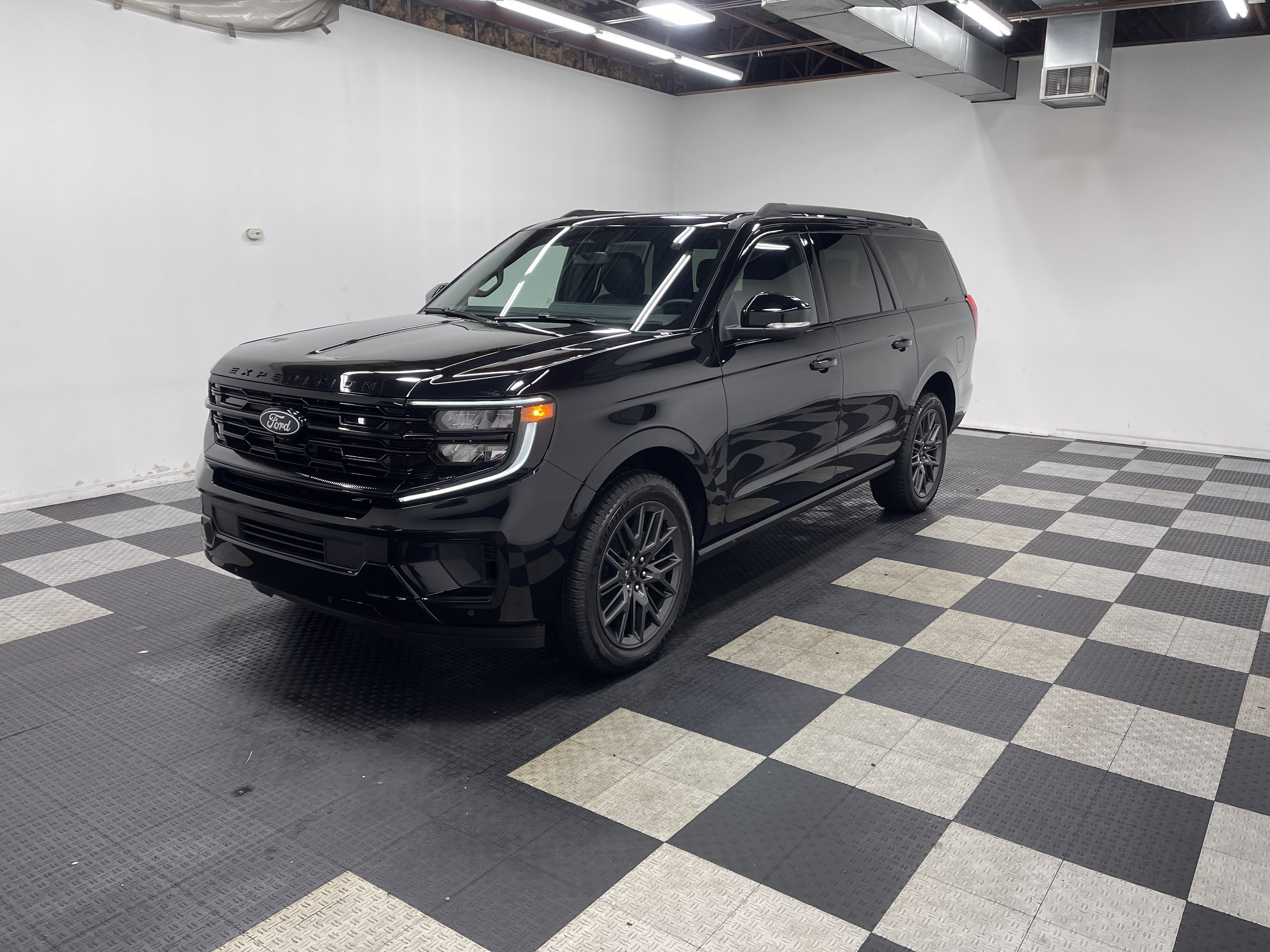 2027 Ford Expedition Max MAX Platinum