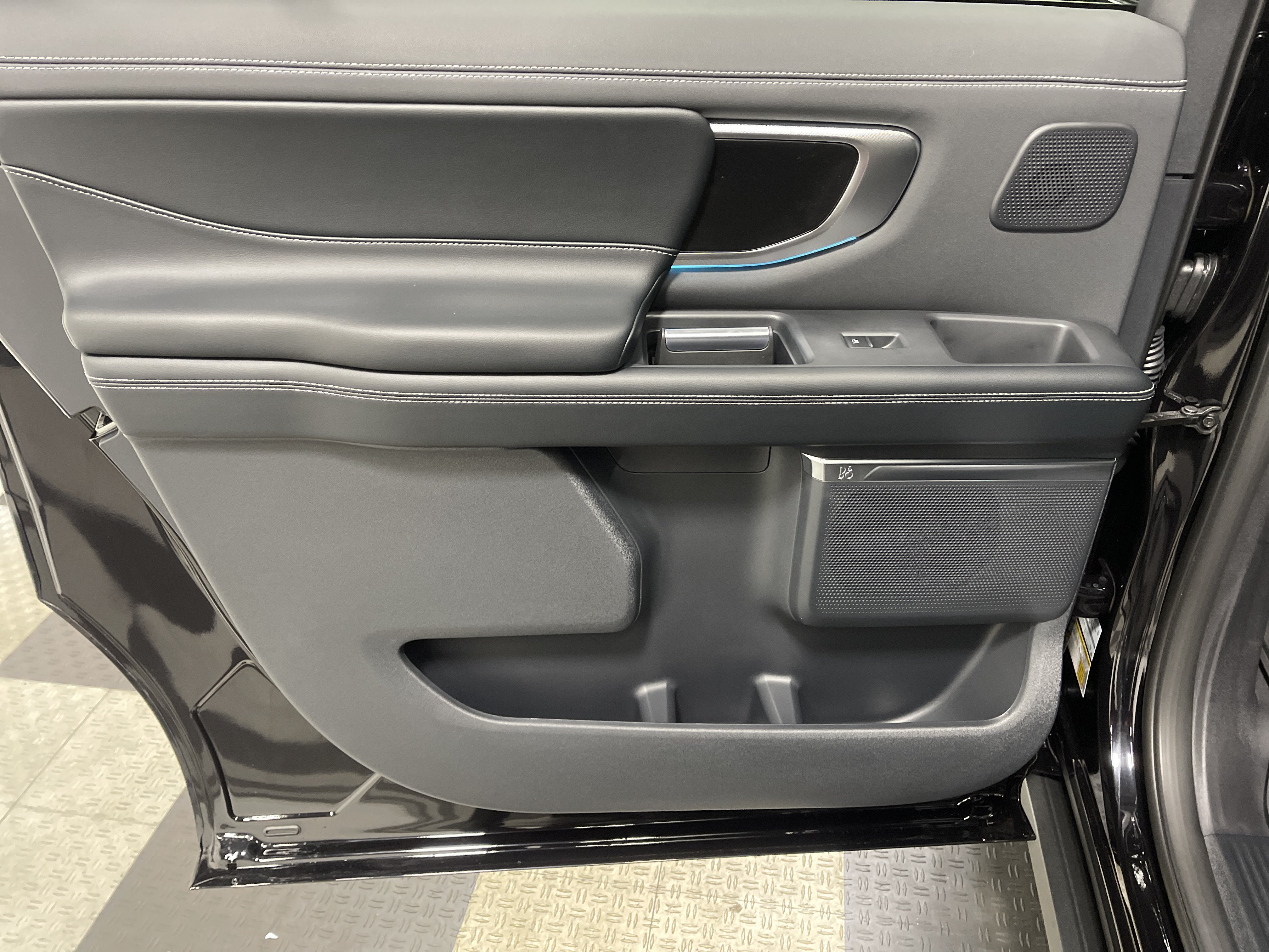 2027 Ford Expedition Max MAX Platinum