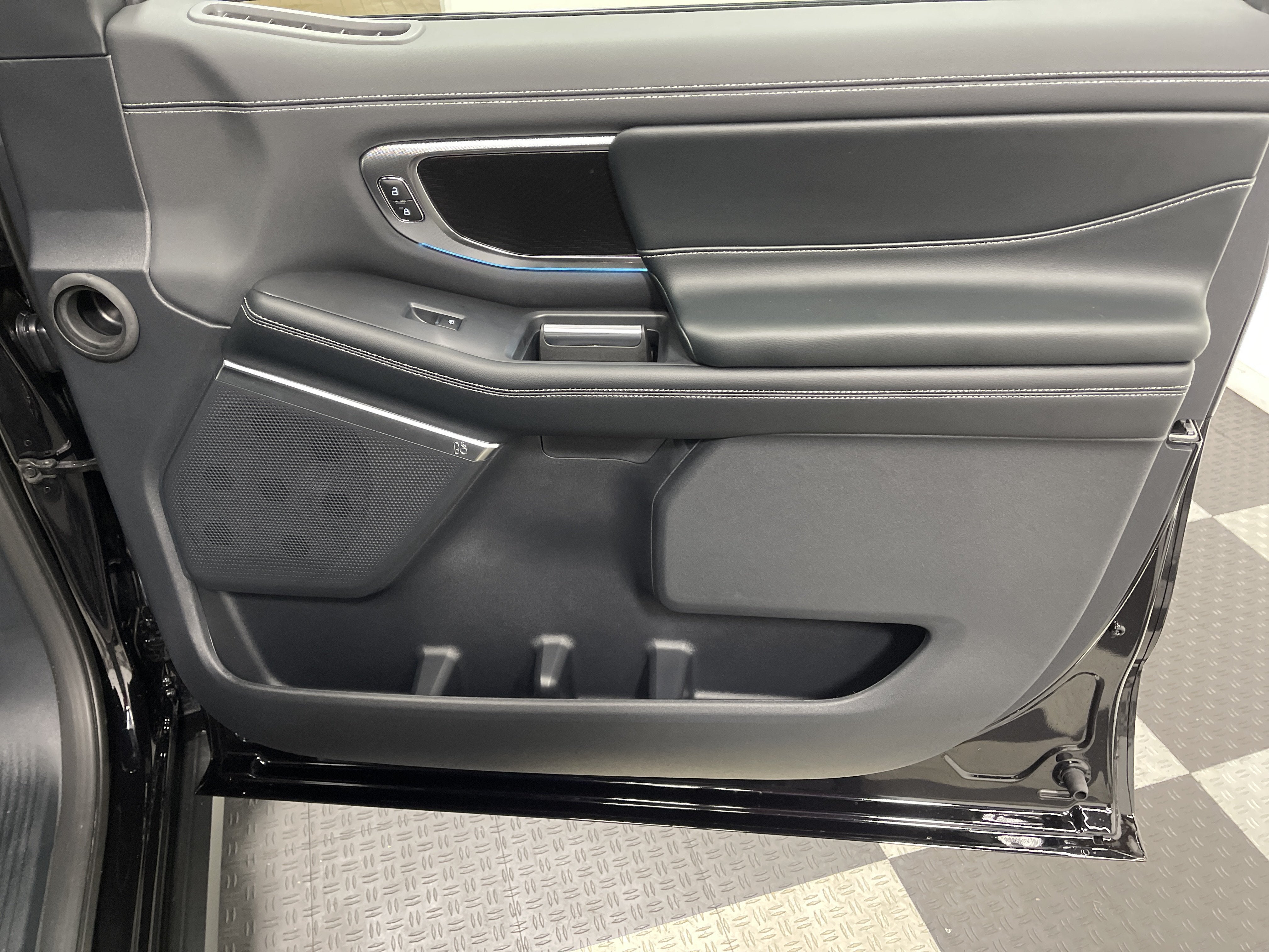 2027 Ford Expedition Max MAX Platinum