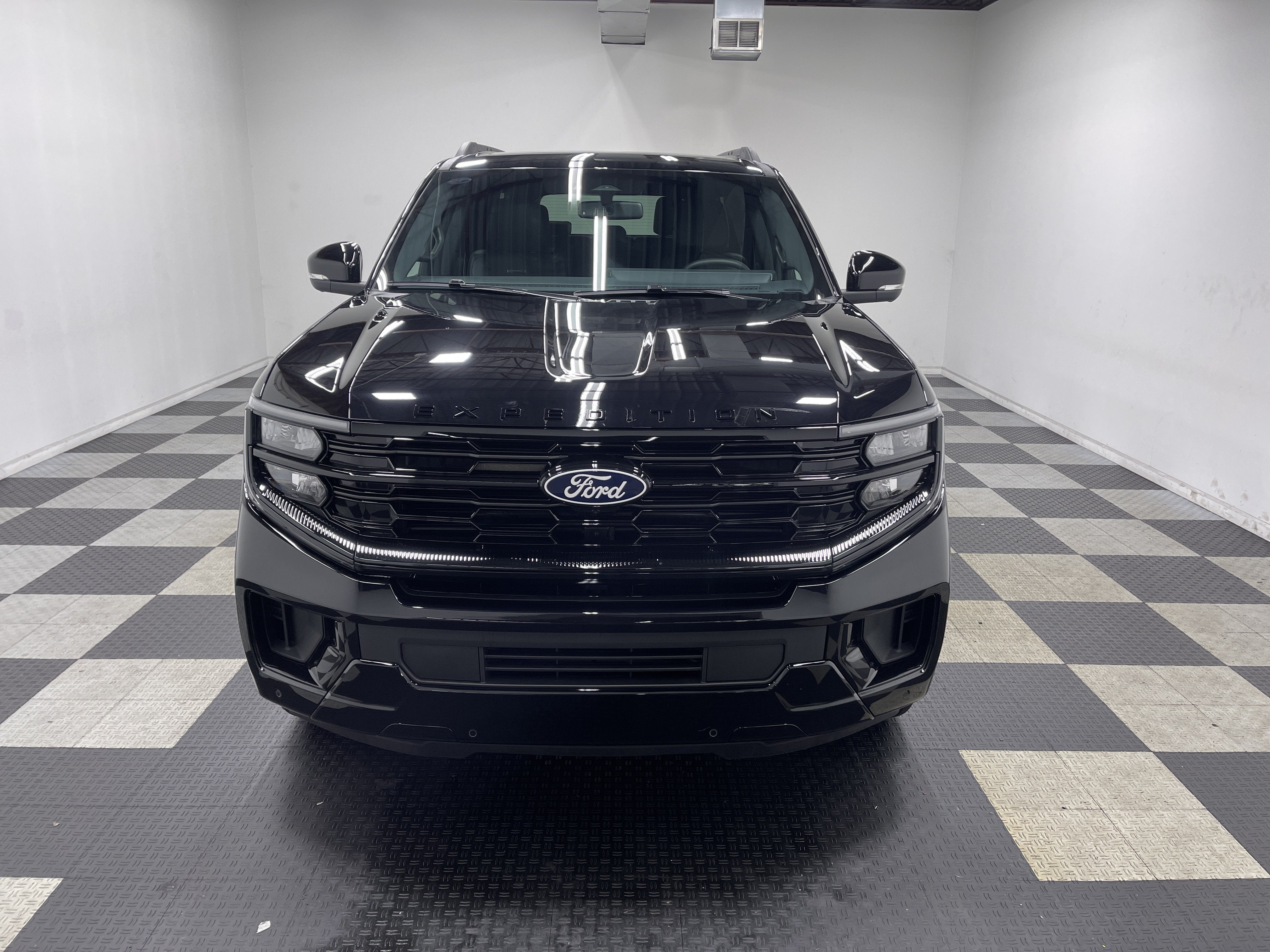 2027 Ford Expedition Max MAX Platinum