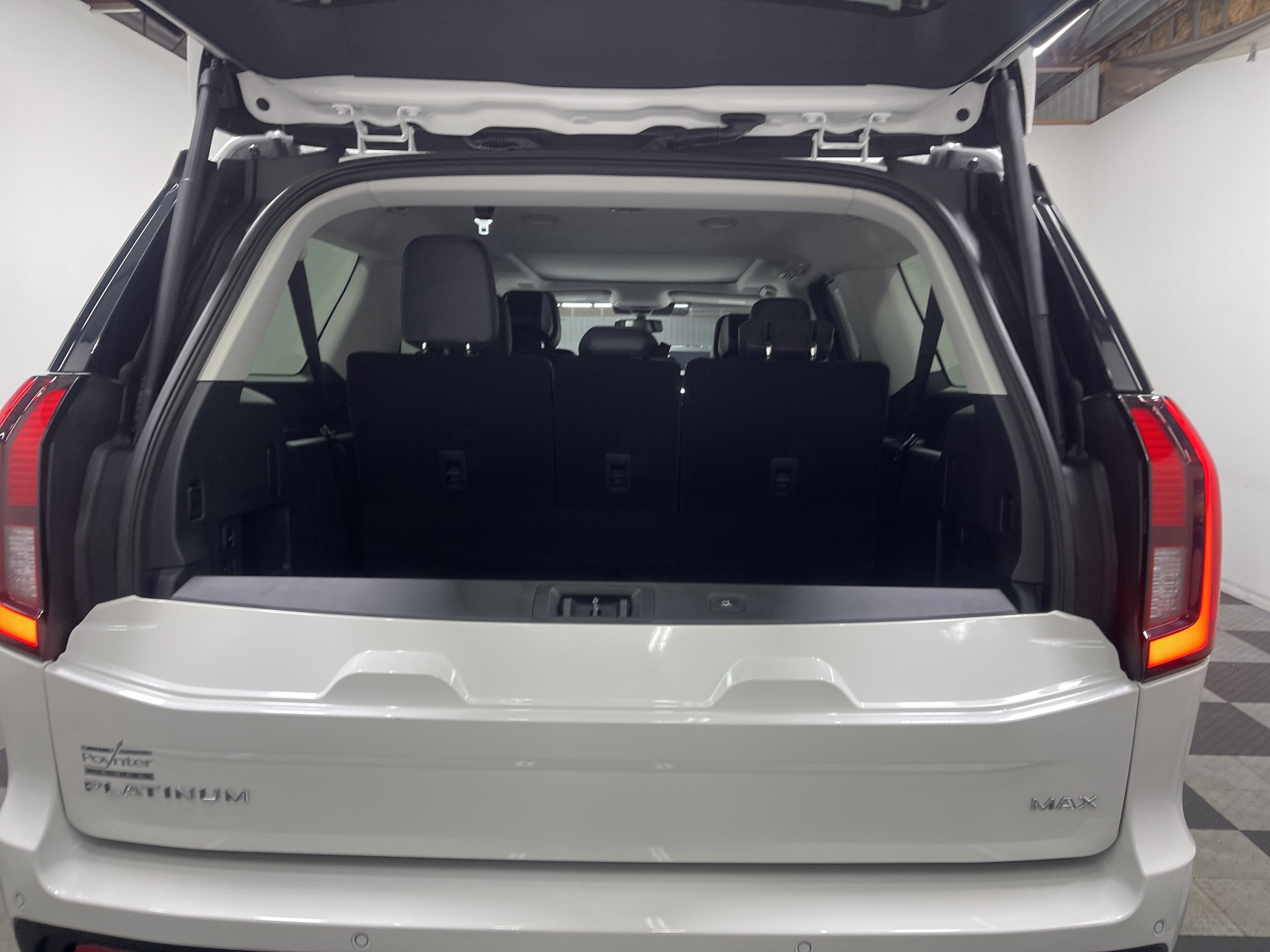 2027 Ford Expedition Max Platinum
