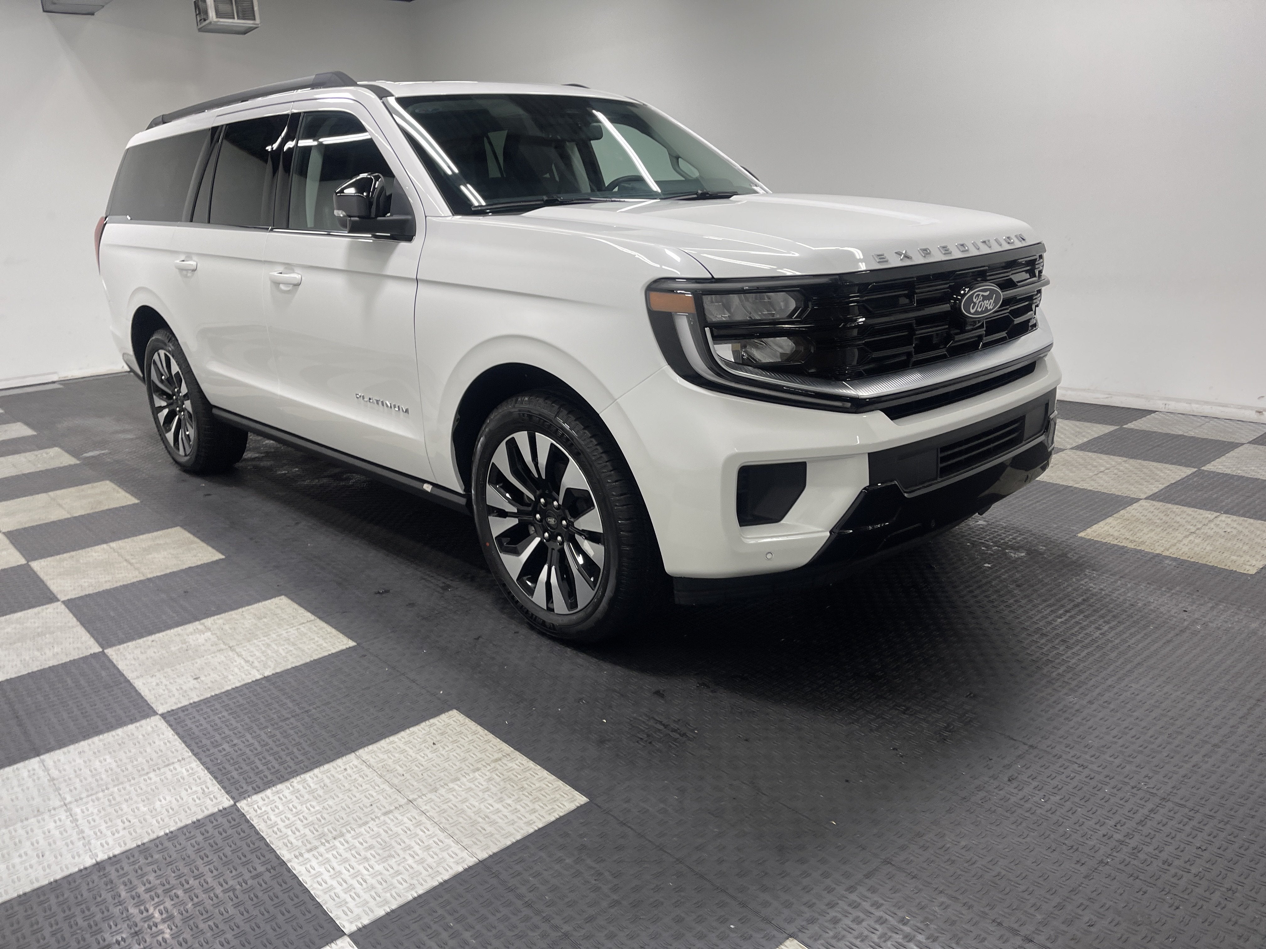 2027 Ford Expedition Max Platinum
