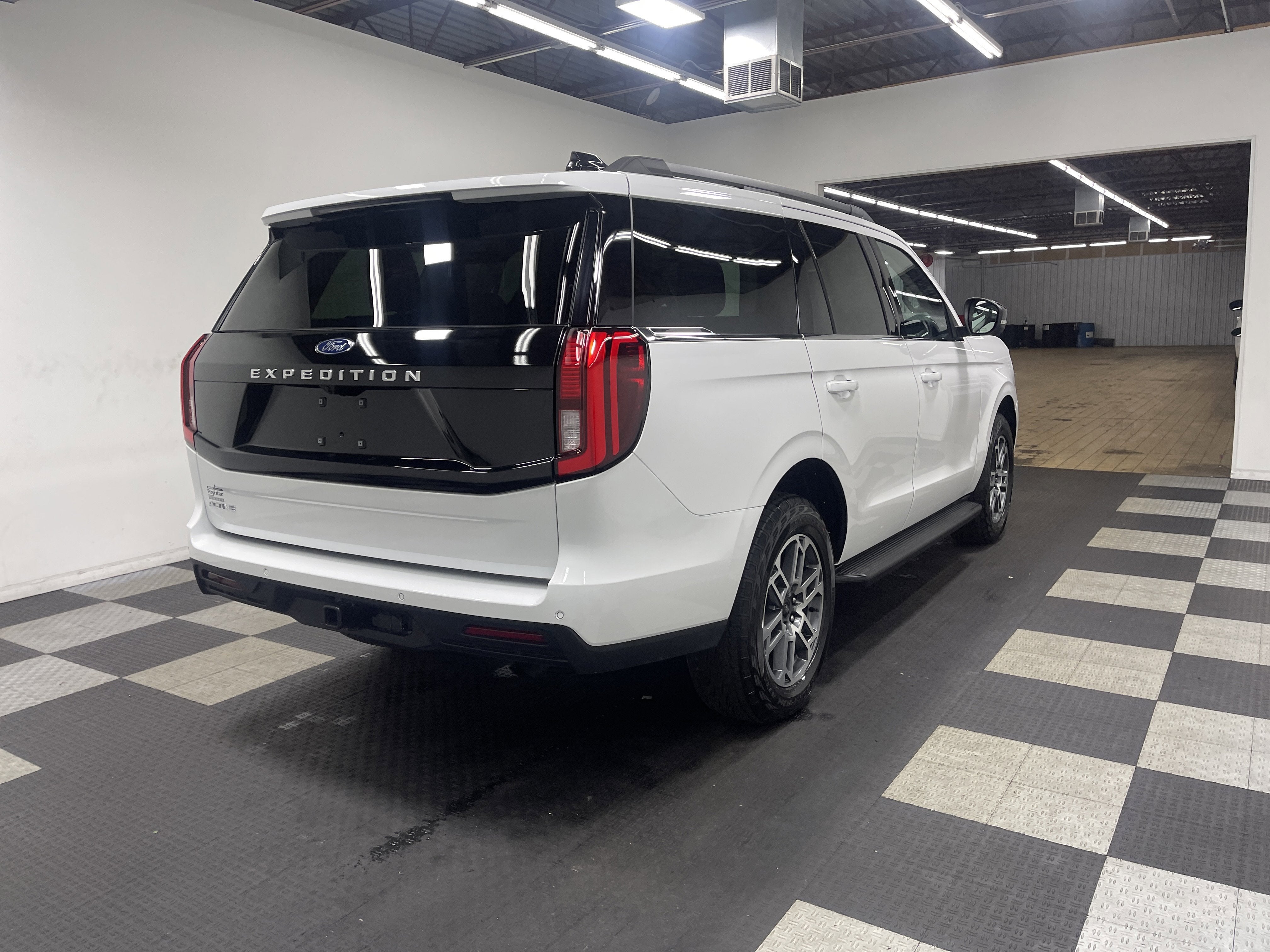 2026 Ford Expedition Active