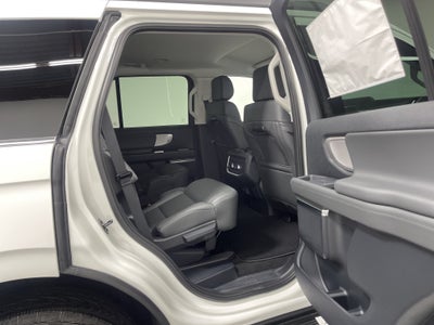 2027 Ford Expedition Active