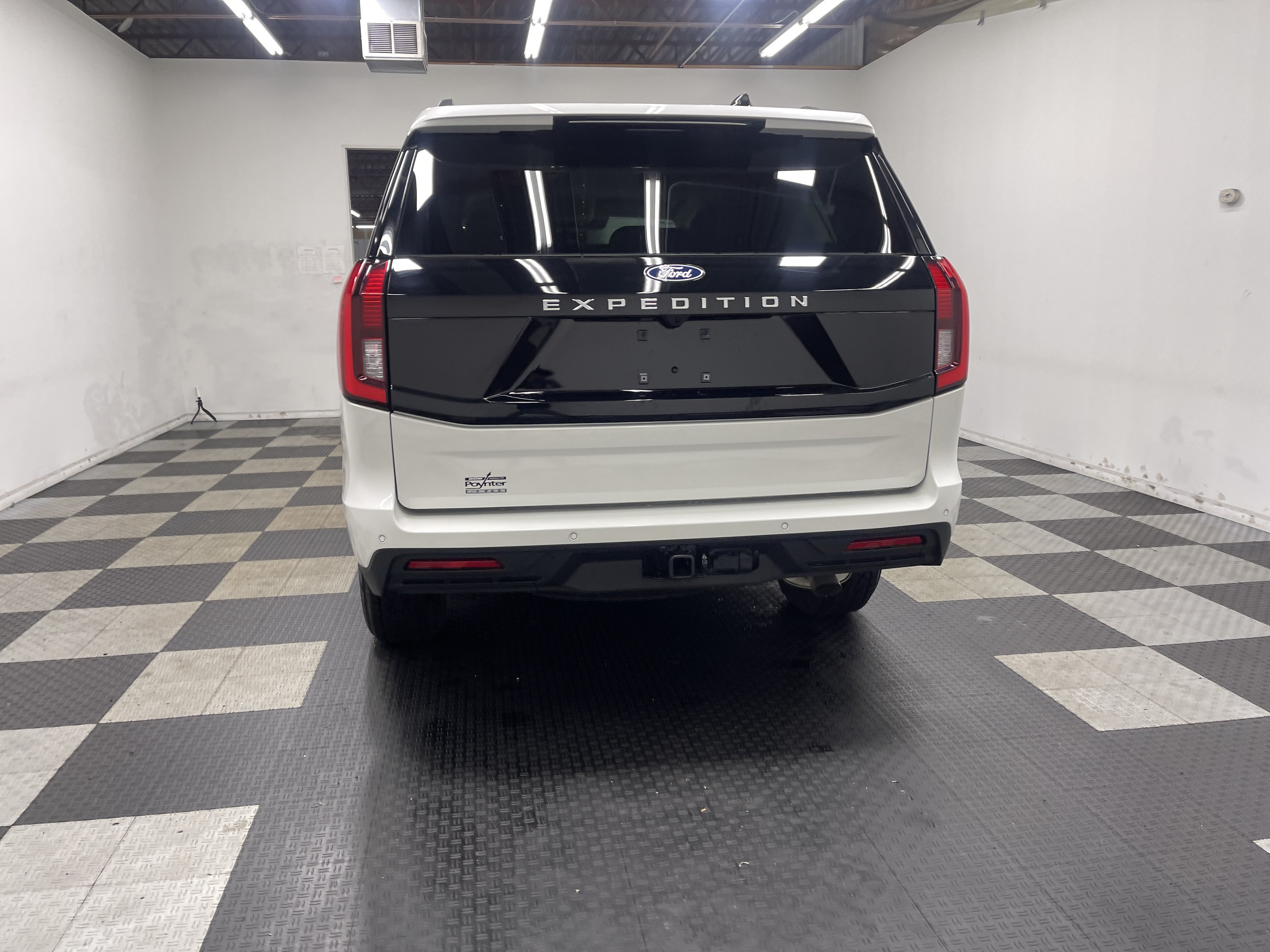 2027 Ford Expedition Active