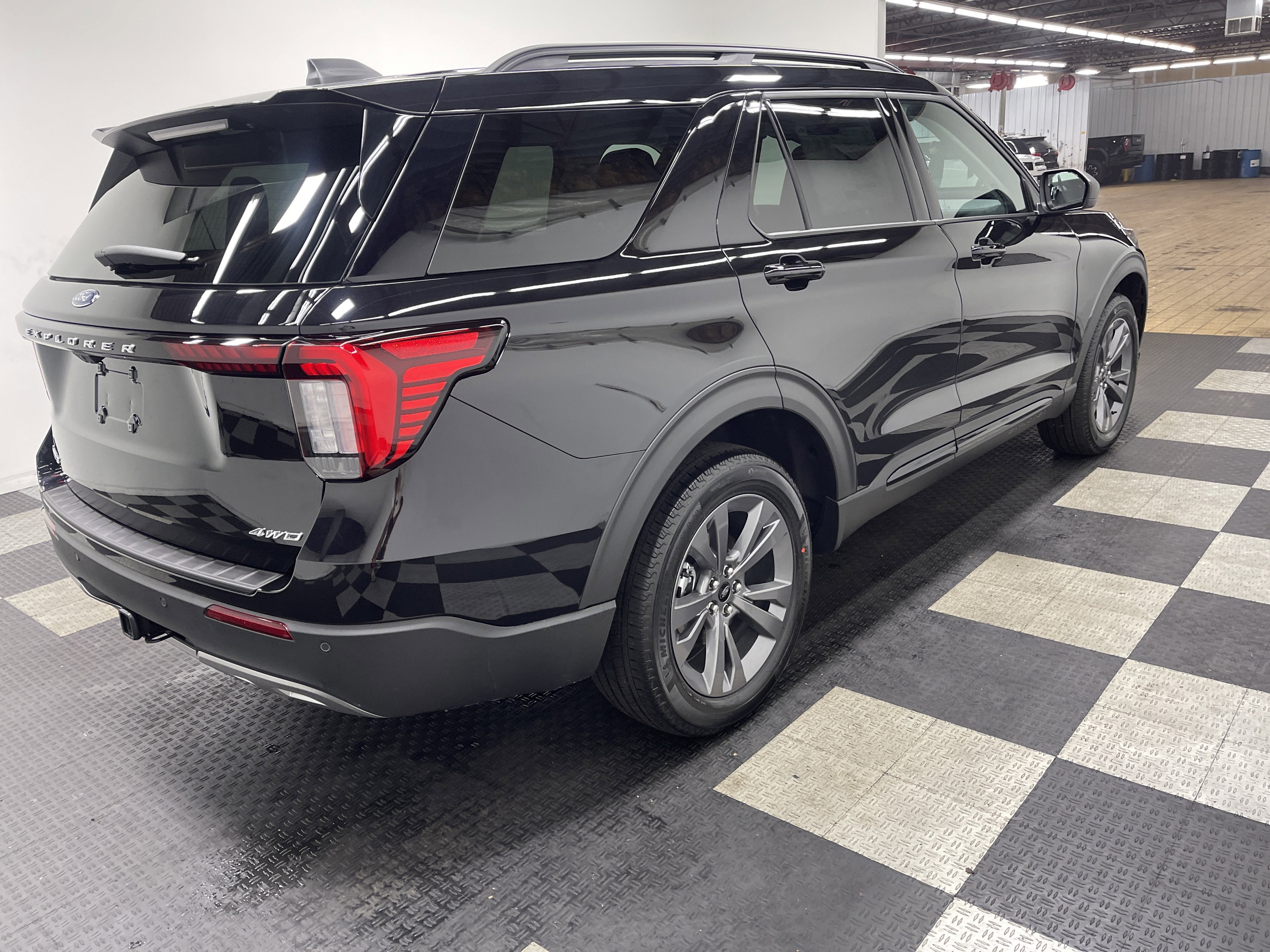2026 Ford Explorer Active AWD