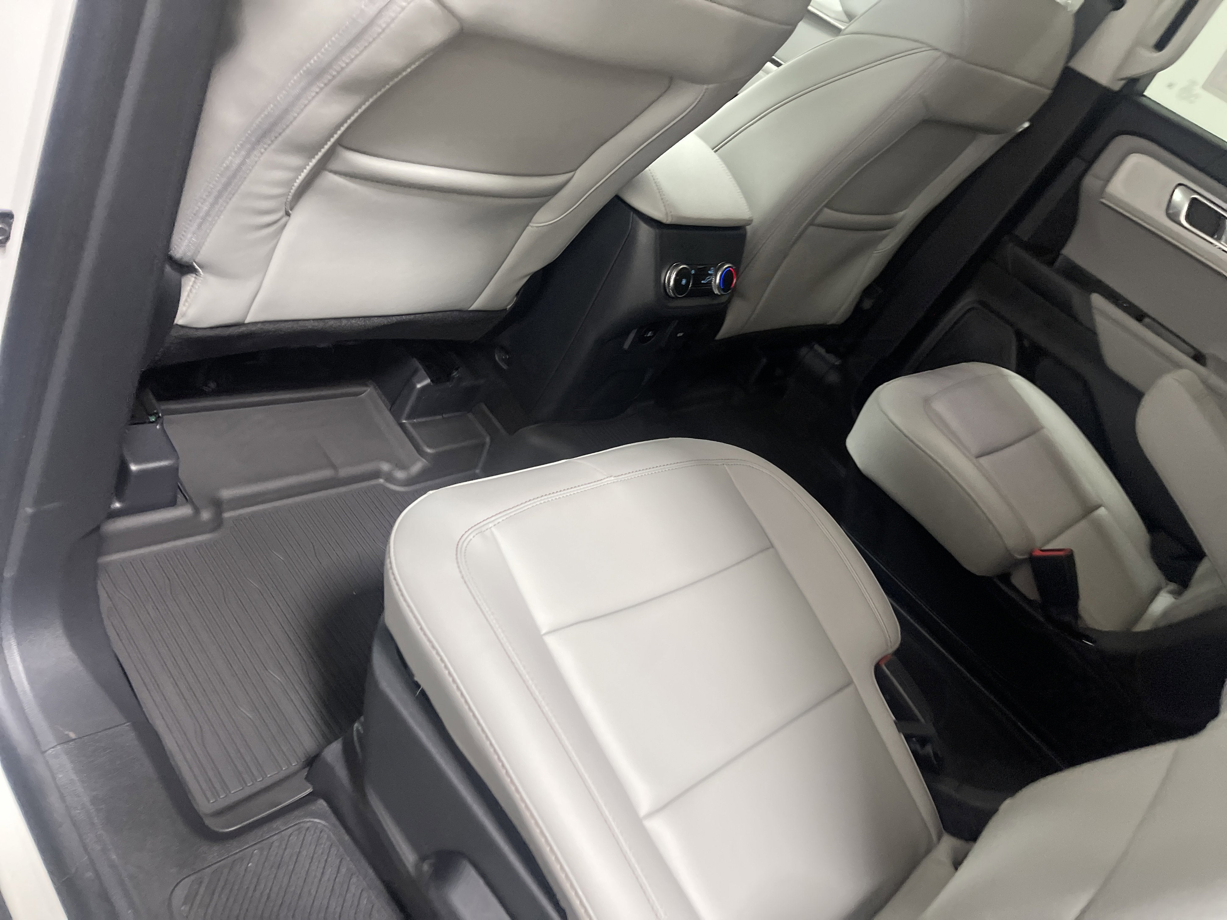 2026 Ford Explorer Active AWD