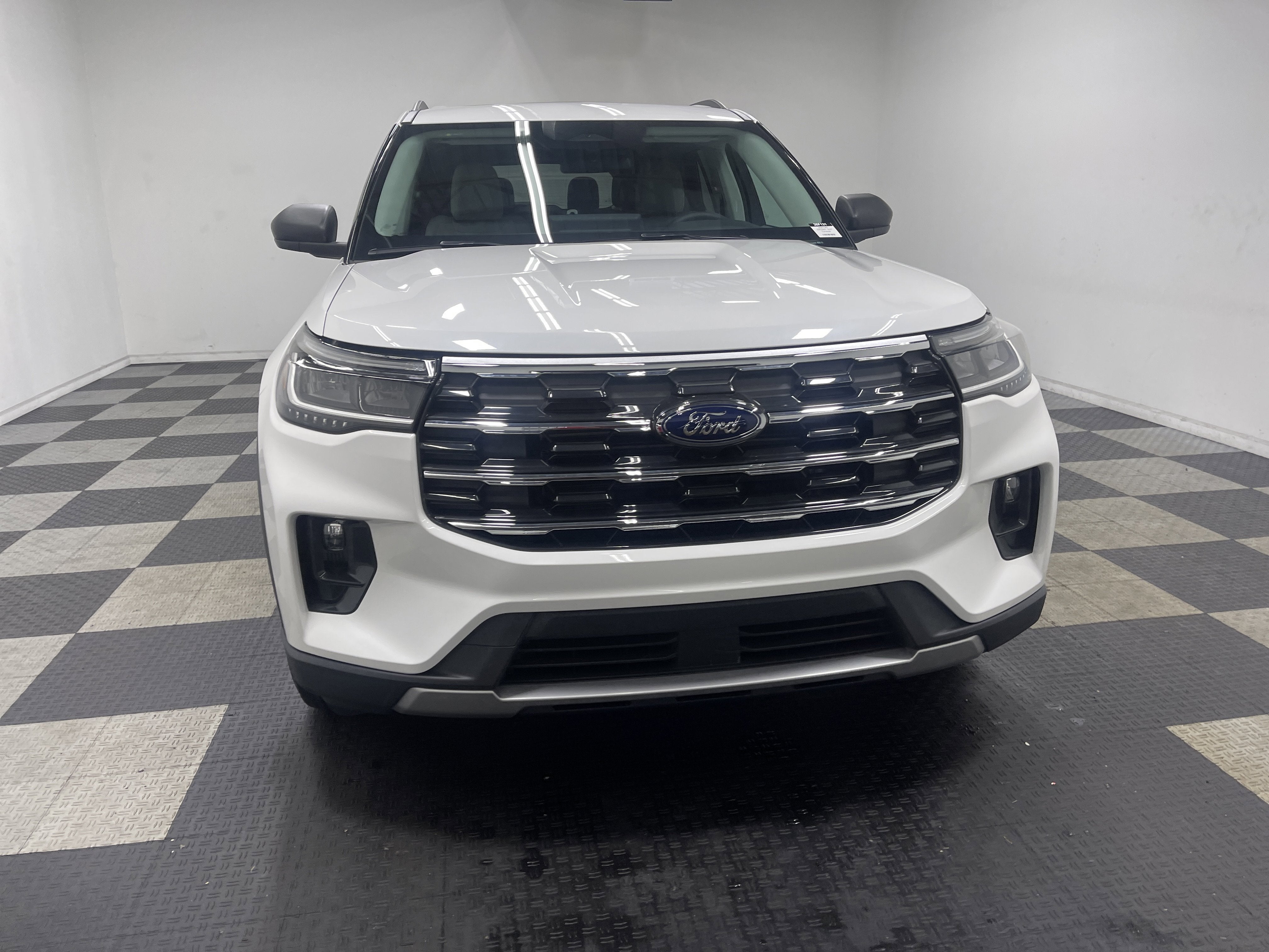 2026 Ford Explorer Active AWD