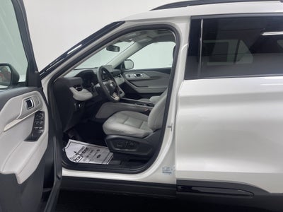 2026 Ford Explorer Active AWD