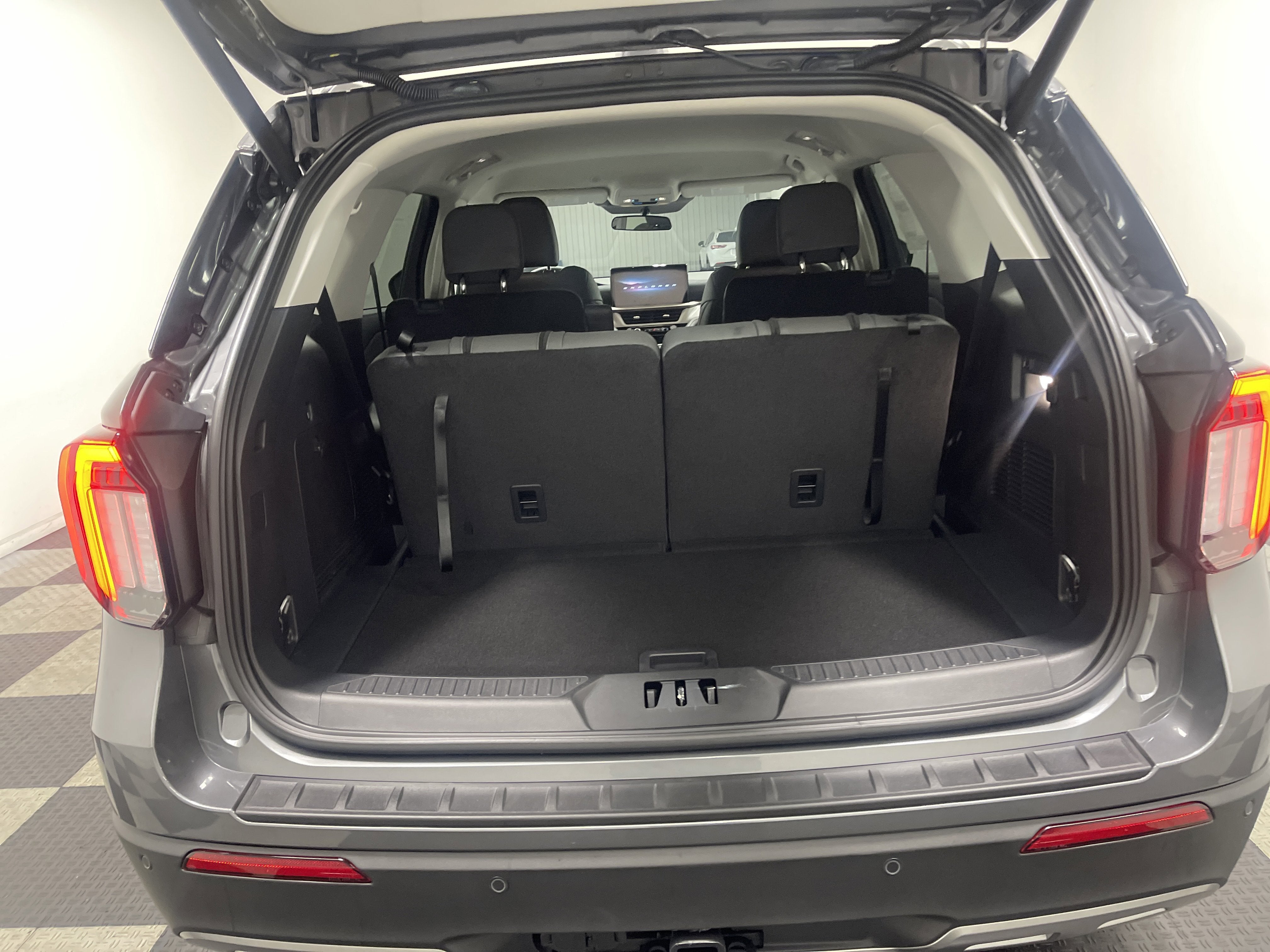 2026 Ford Explorer Active AWD