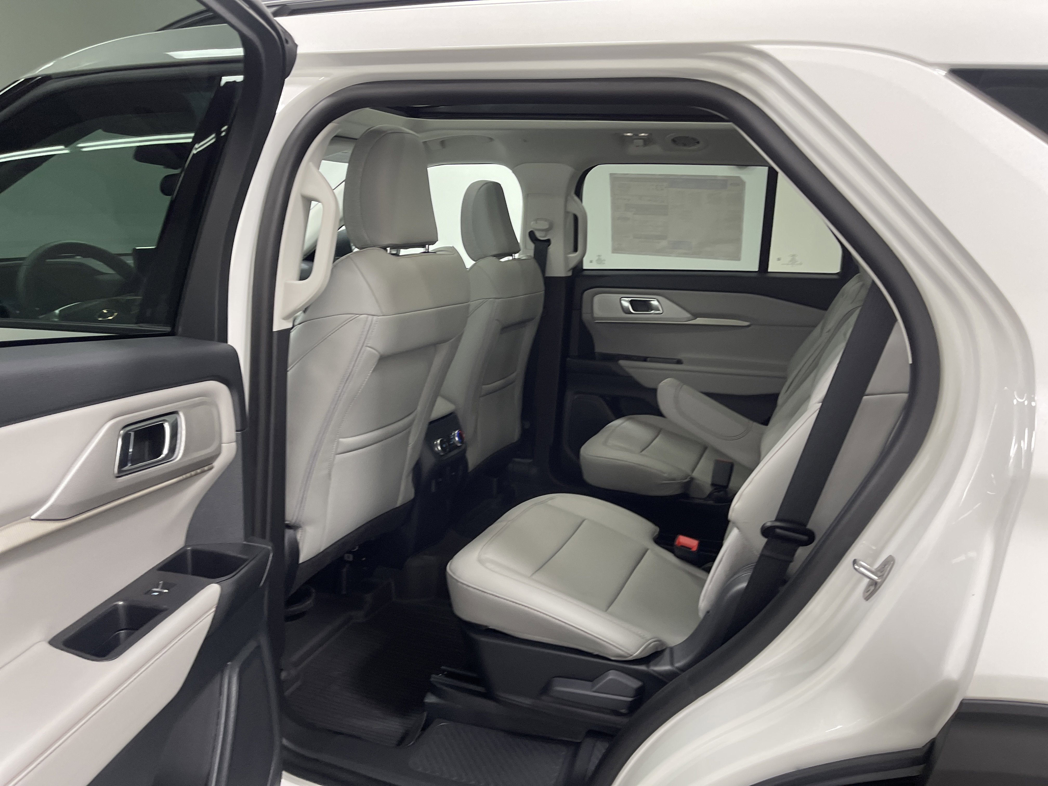 2026 Ford Explorer Active AWD
