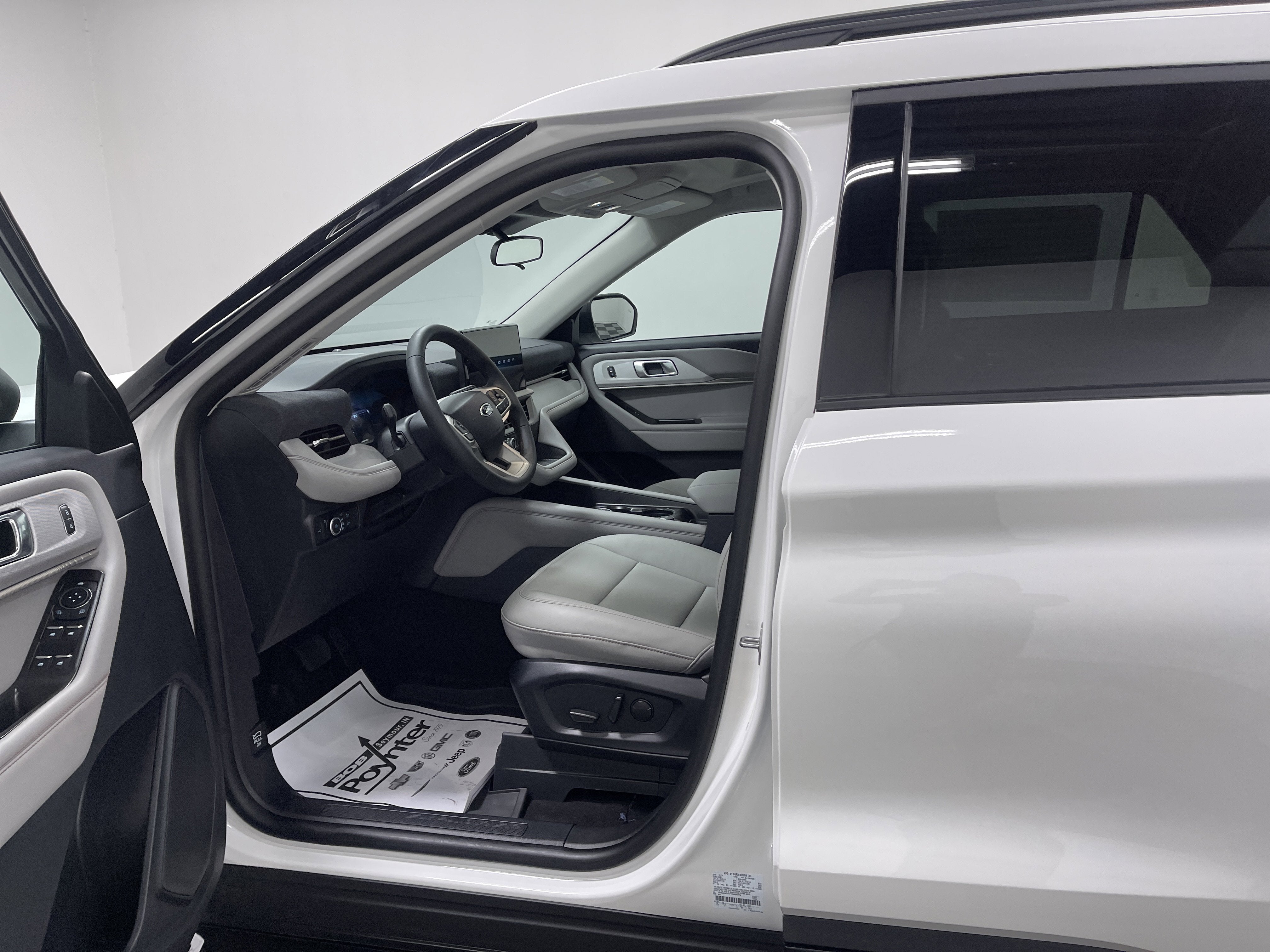 2026 Ford Explorer Active AWD