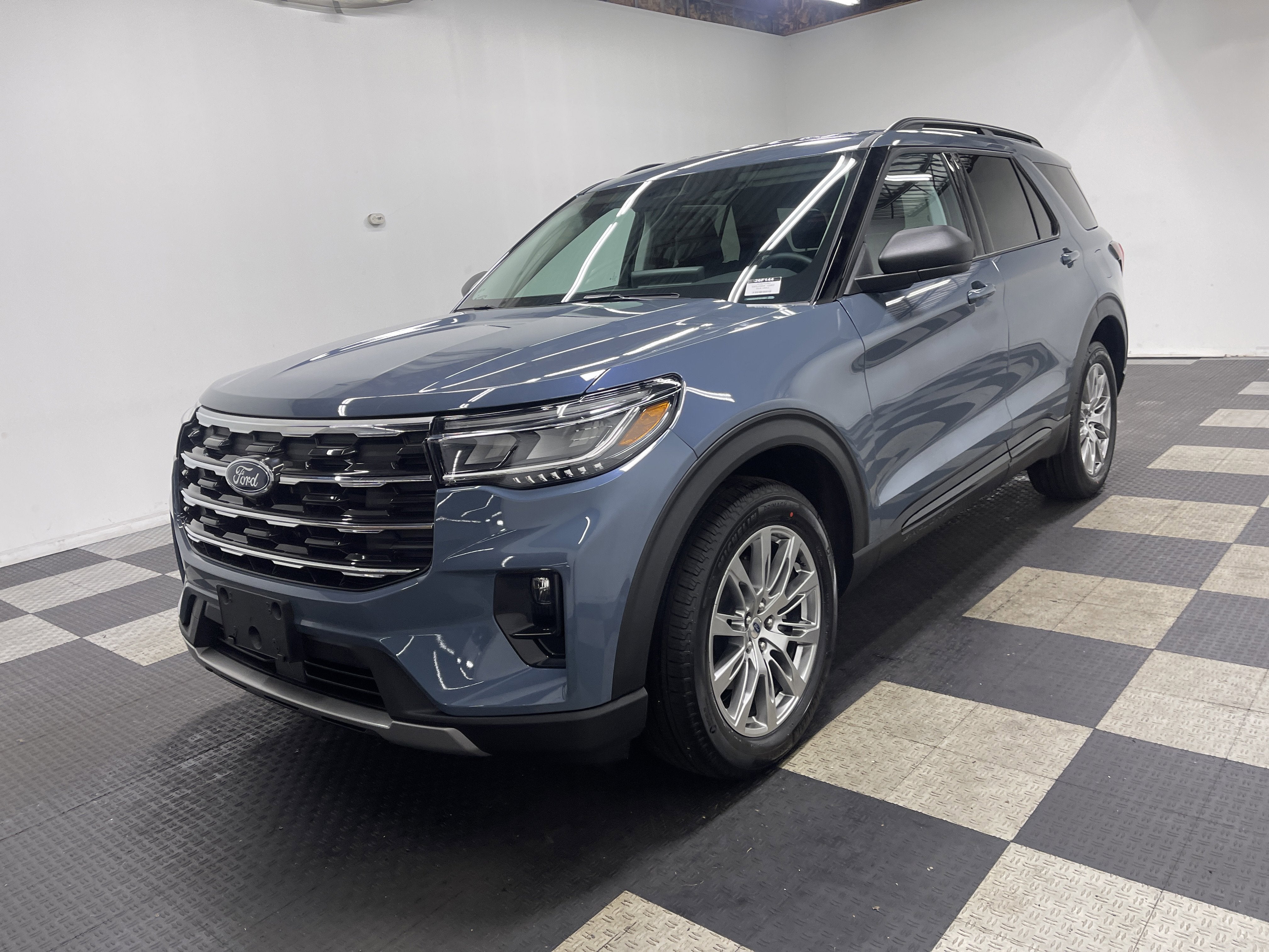 2026 Ford Explorer Active AWD