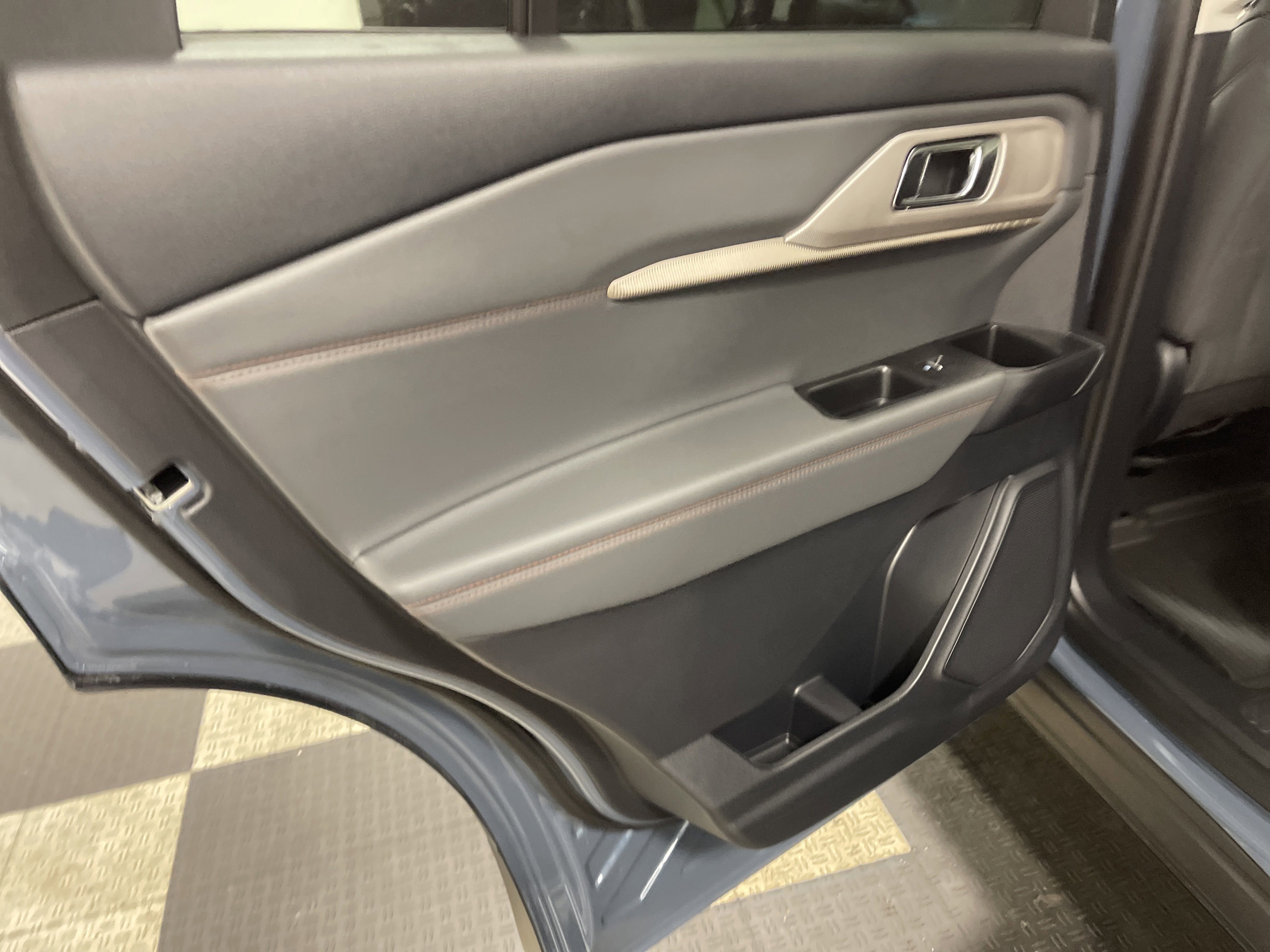 2026 Ford Explorer Active AWD