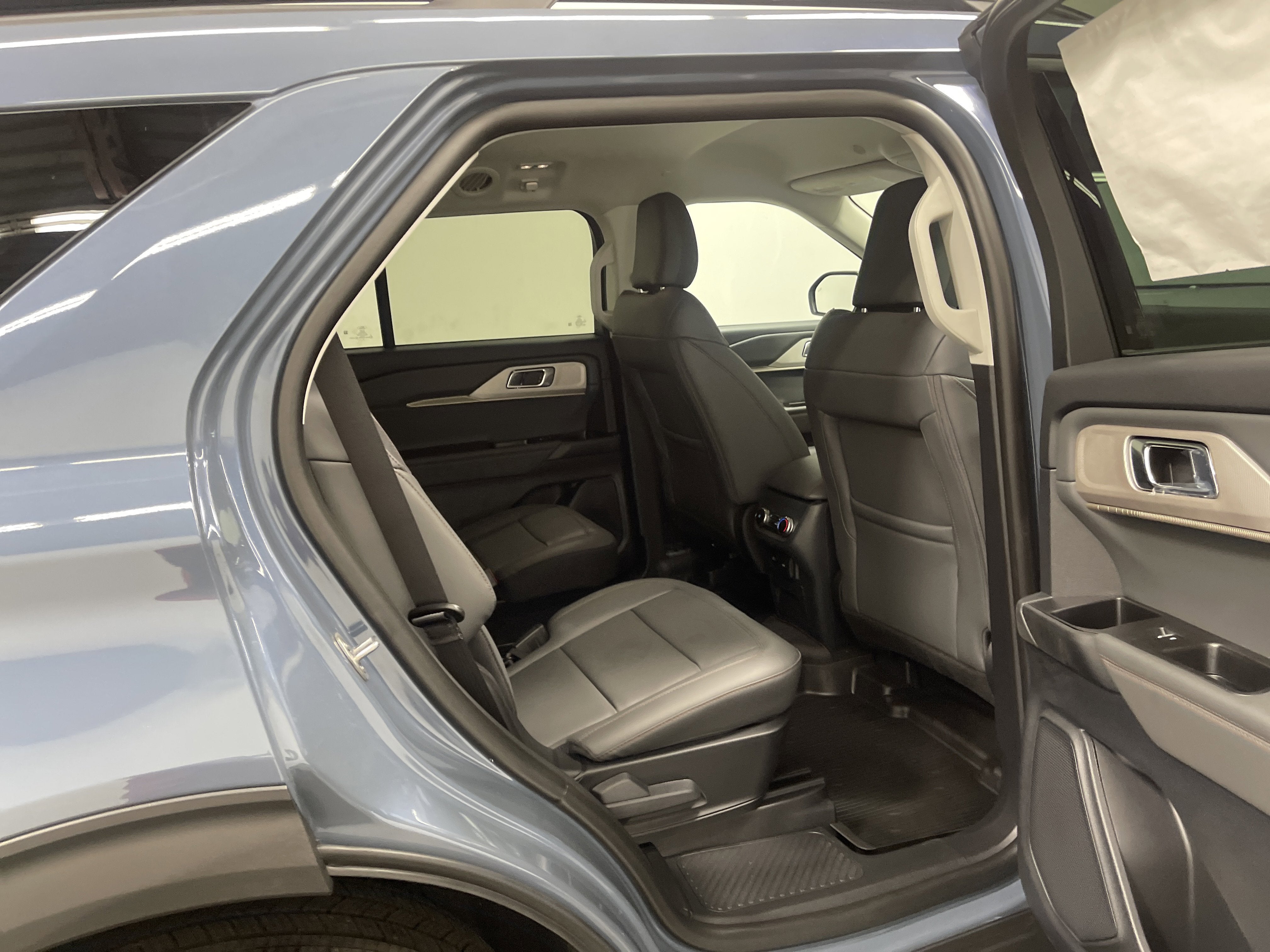 2026 Ford Explorer Active AWD