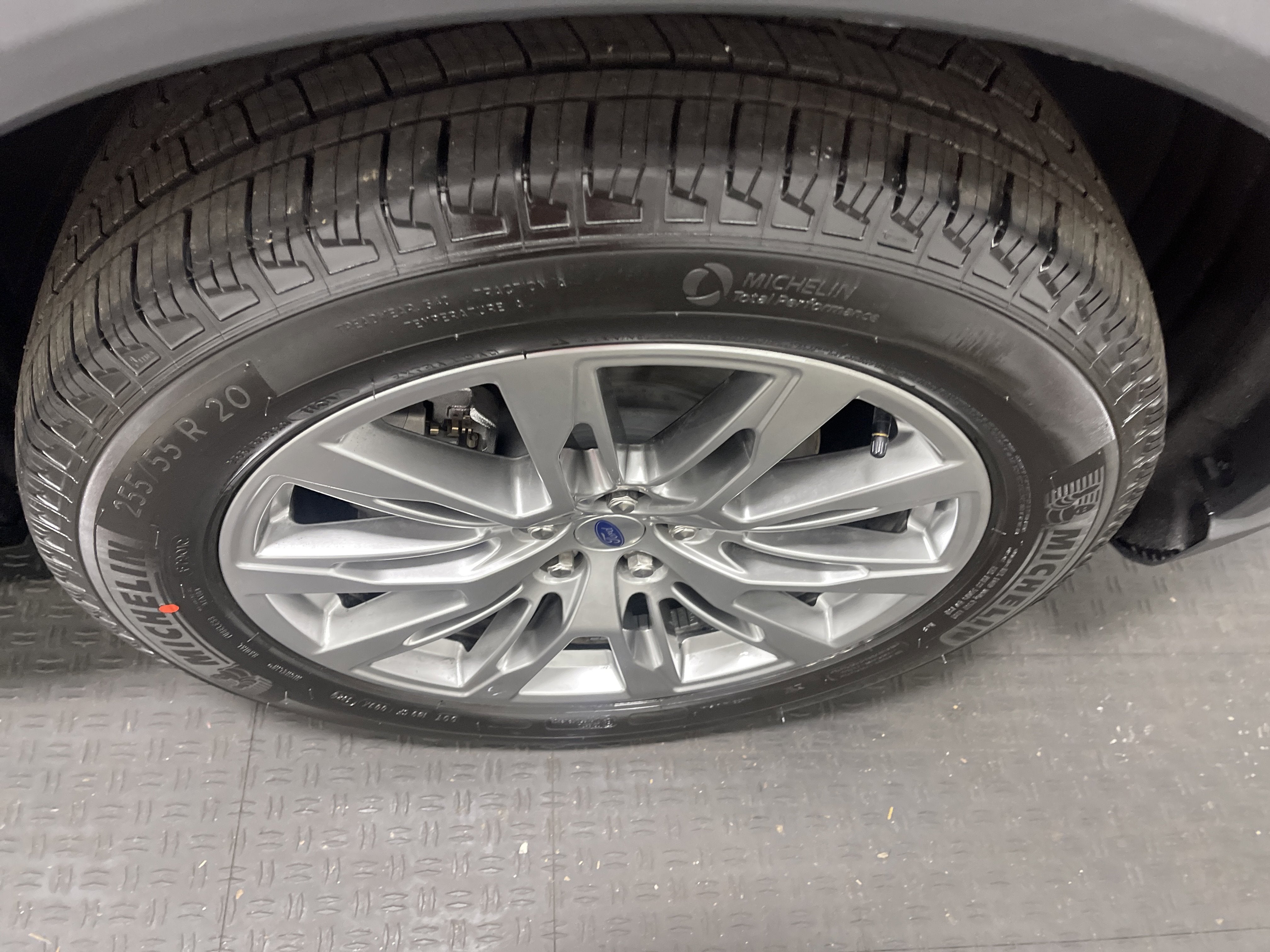 2026 Ford Explorer Active AWD