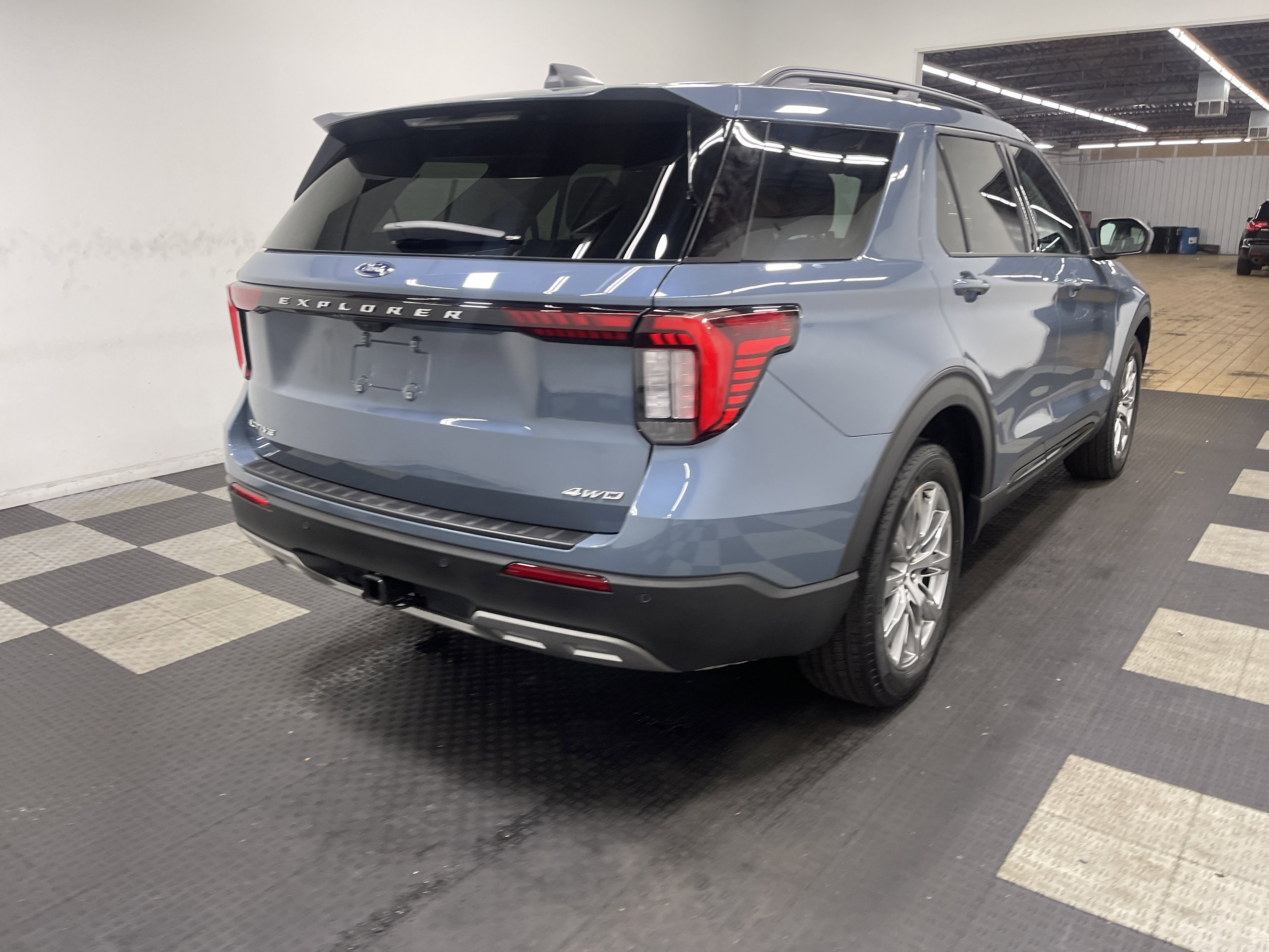 2026 Ford Explorer Active AWD