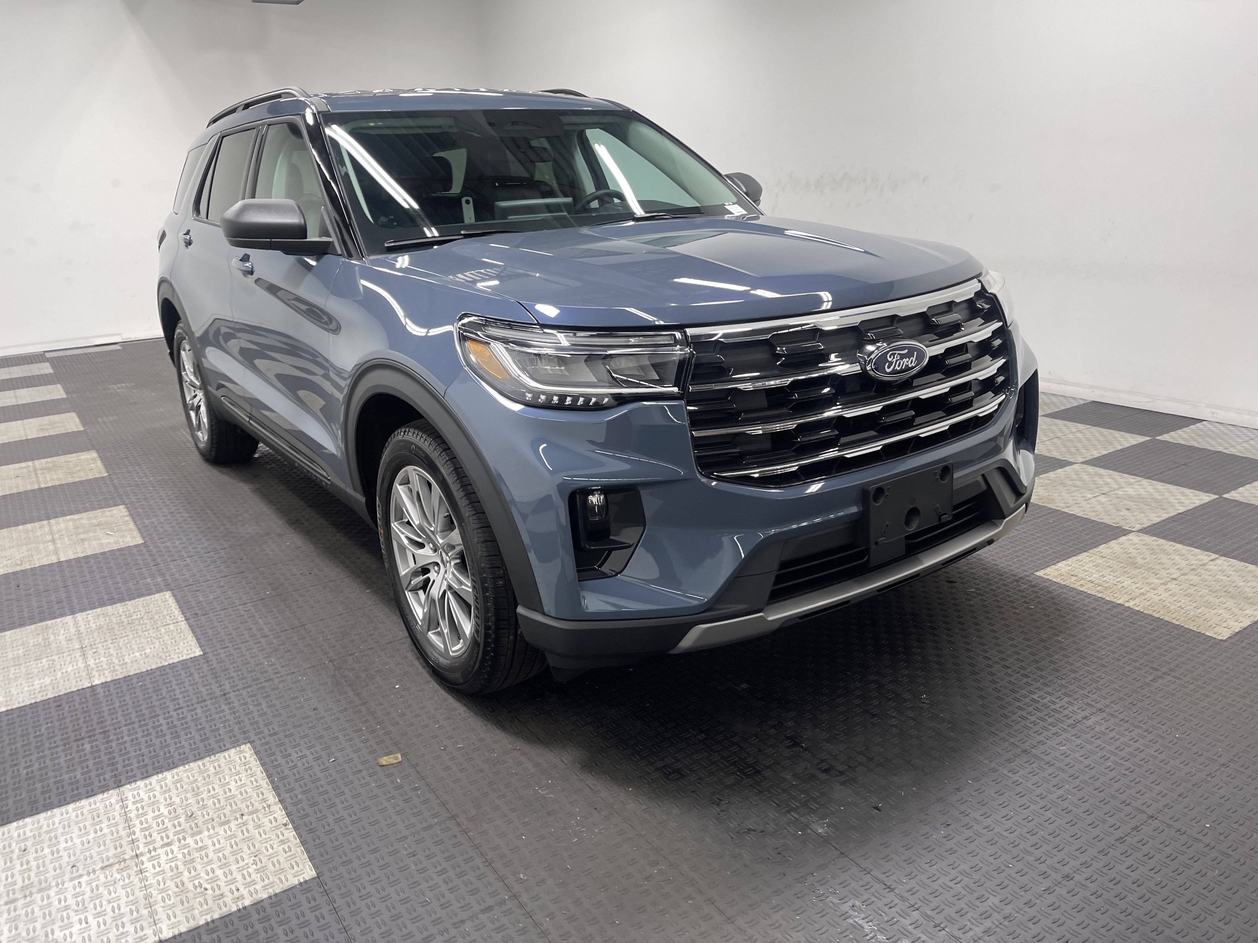 2026 Ford Explorer Active AWD