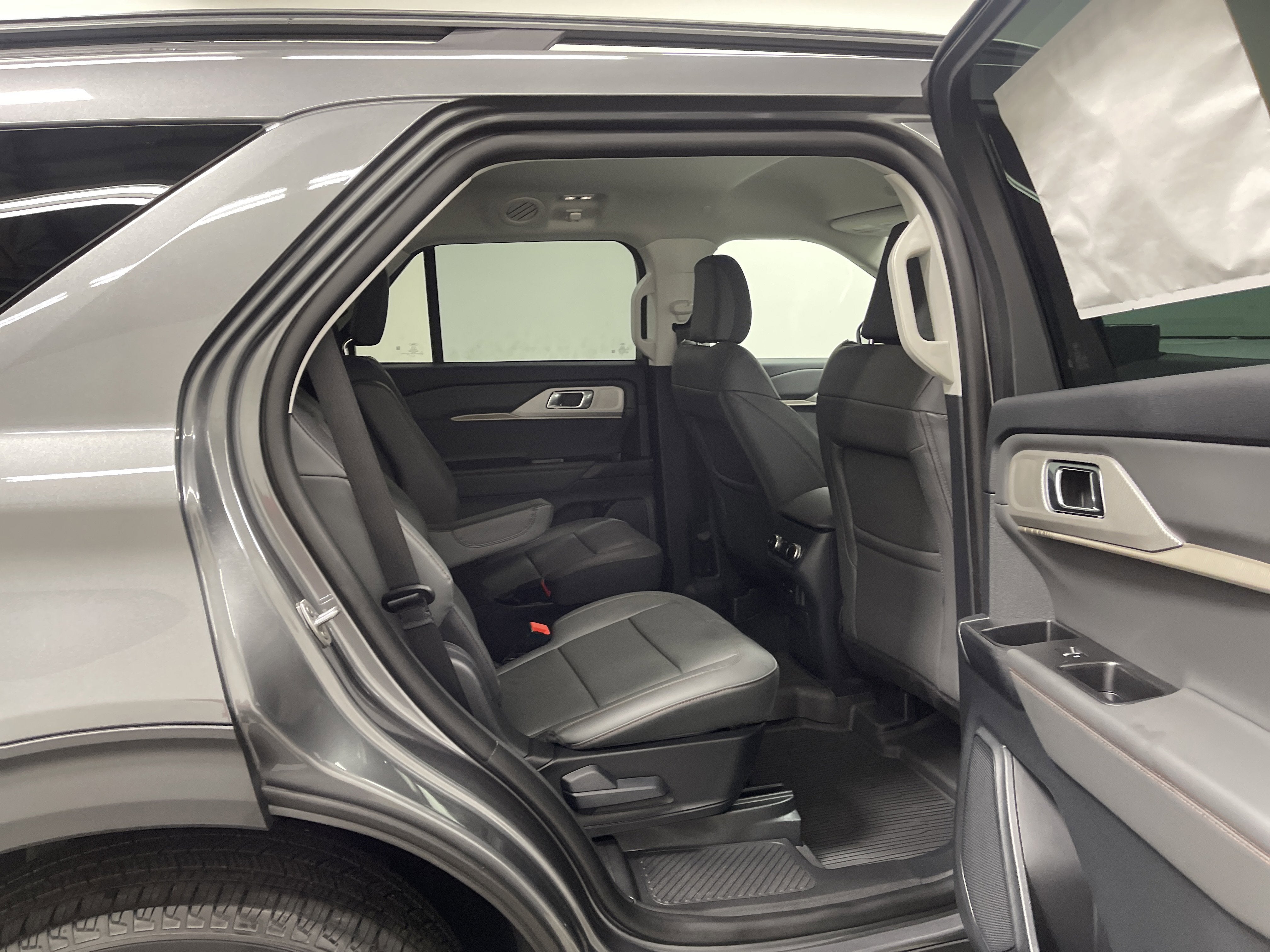 2026 Ford Explorer Active AWD