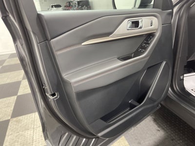 2026 Ford Explorer Active AWD